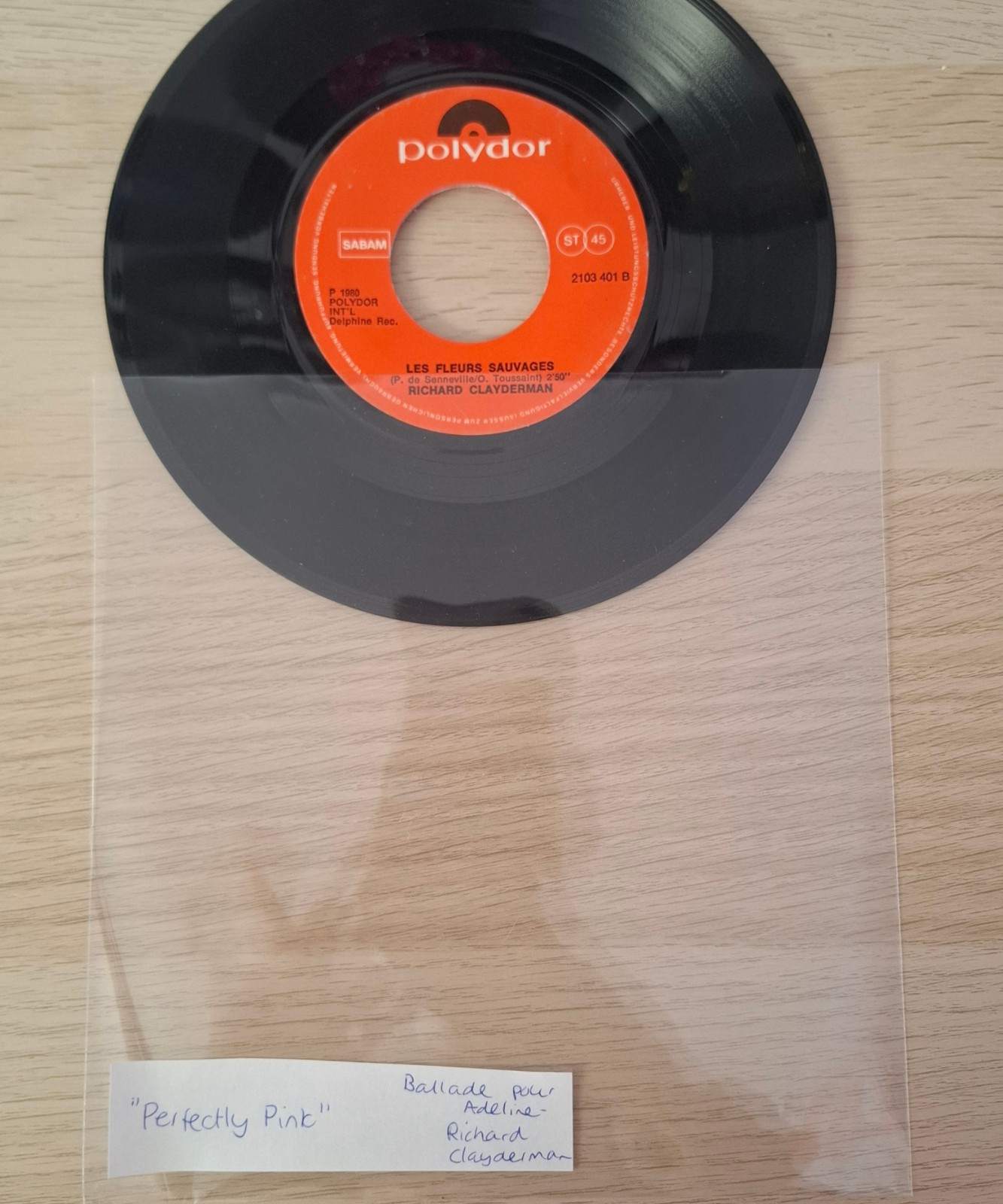 Kunst van vinyl: versierde LP 'Perfectly Pink' - 83376 Kunst van vinyl: versierde LP 'Perfectly Pink'