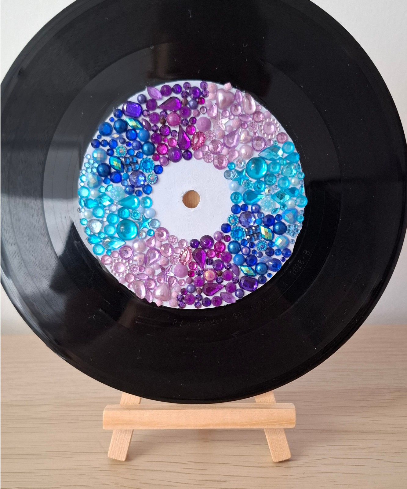 Kunst van vinyl: versierde LP 'Mermaids Dream' - 84564 Kunst van vinyl: versierde LP 'Mermaids Dream'