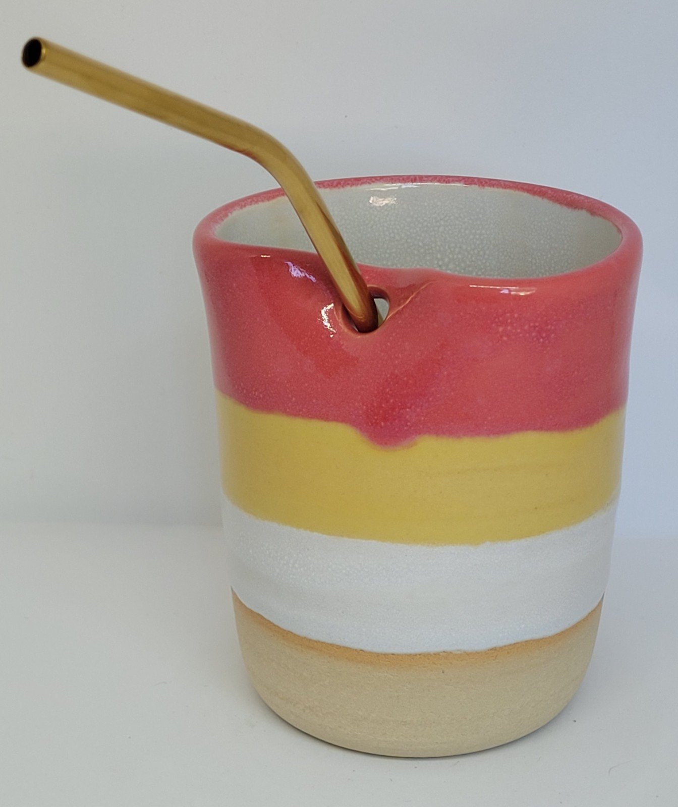 Rietjesbeker roze, geel, wit. - 76471.jpeg Rietjesbeker roze, geel, wit.