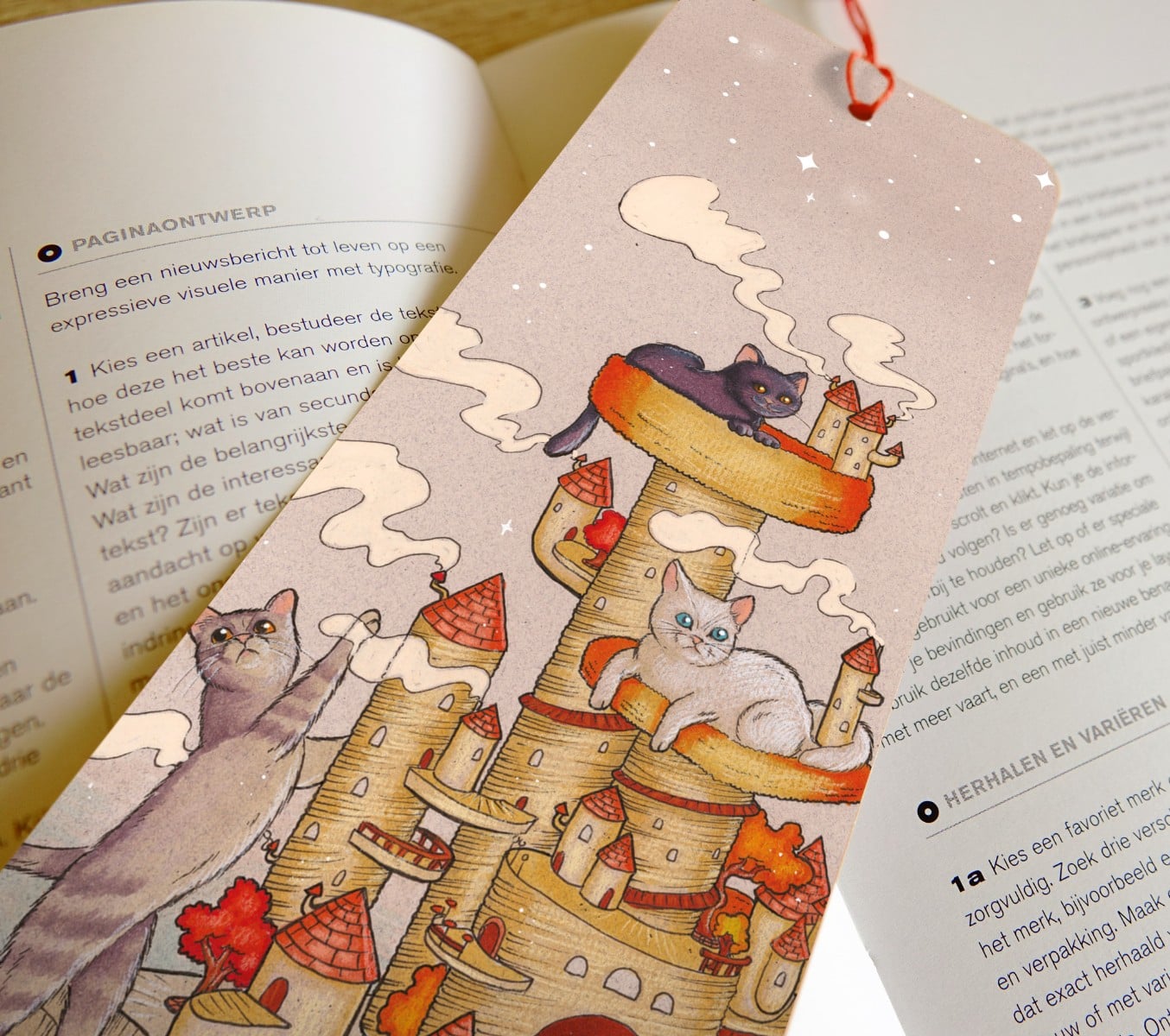 Katten op krabpaal eiland boekenlegger 74x210 formaat