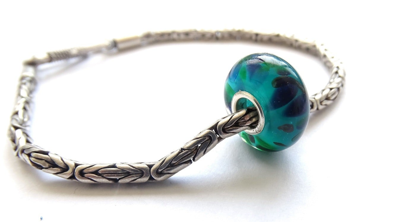 Handgemaakte turquoise Pandora-stijl bedel van lampwork glas met ster… - 146156 Handgemaakte turquoise Pandora-stijl bedel van lampwork glas met sterling zilveren kern