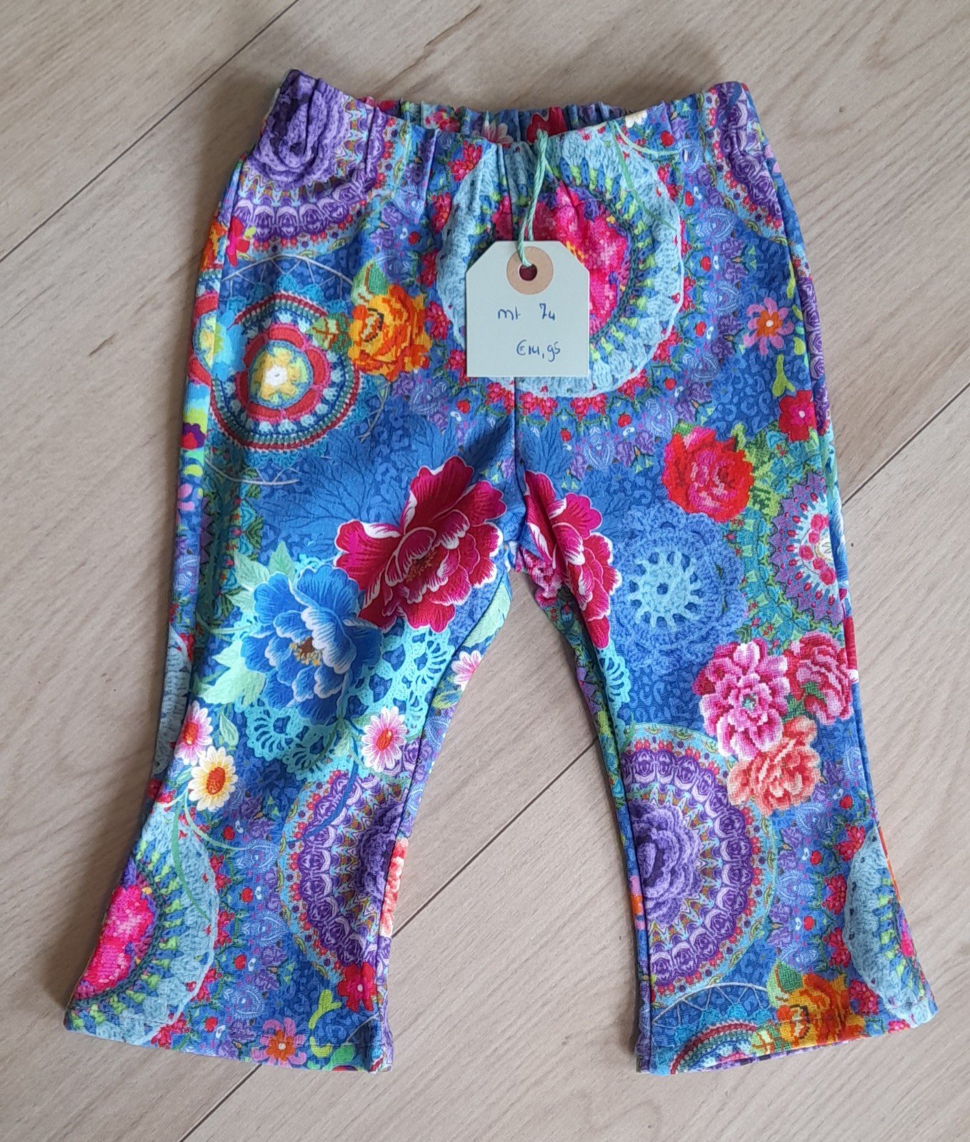 Flared legging- flared broekje - 86079 Flared legging- flared broekje - gehaakte bloemenprint - blauw- ibiza vibes
