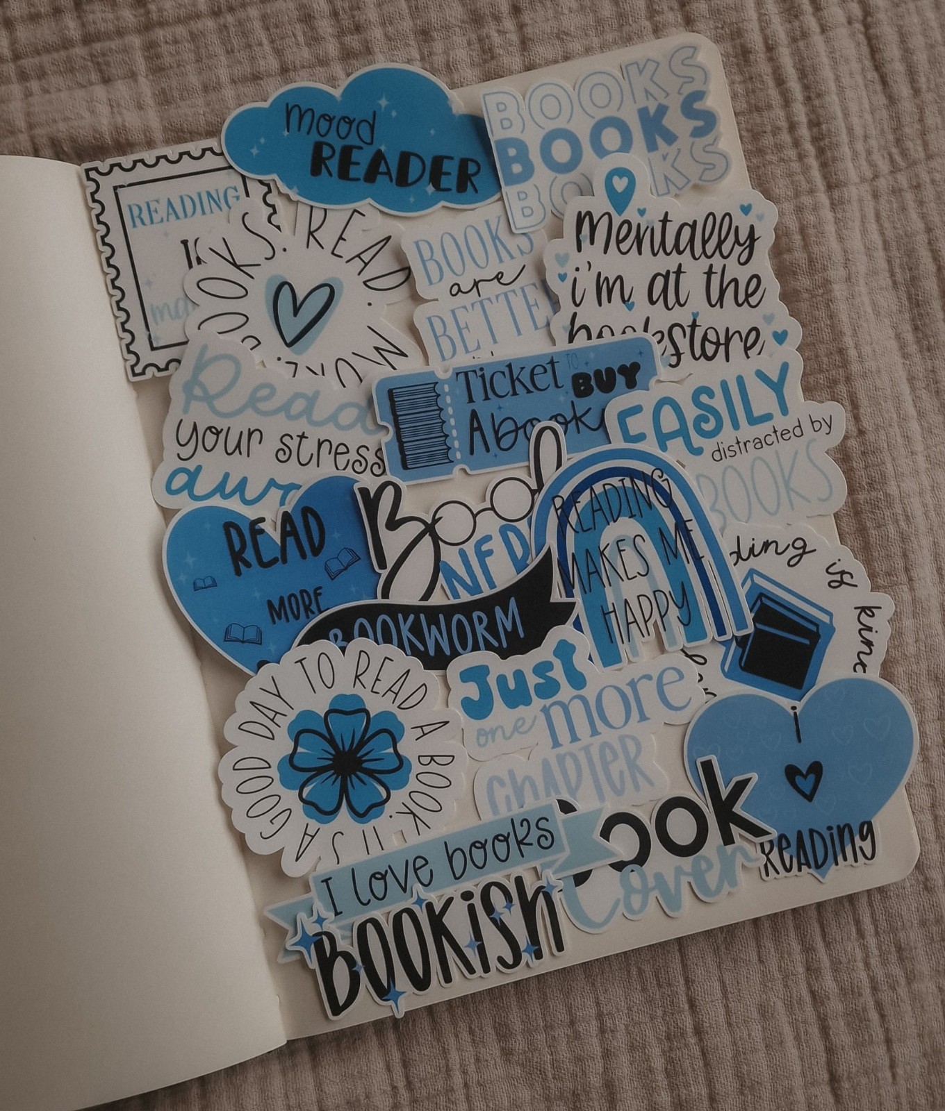 Bookish blauw stickerset, set van 20 stuks