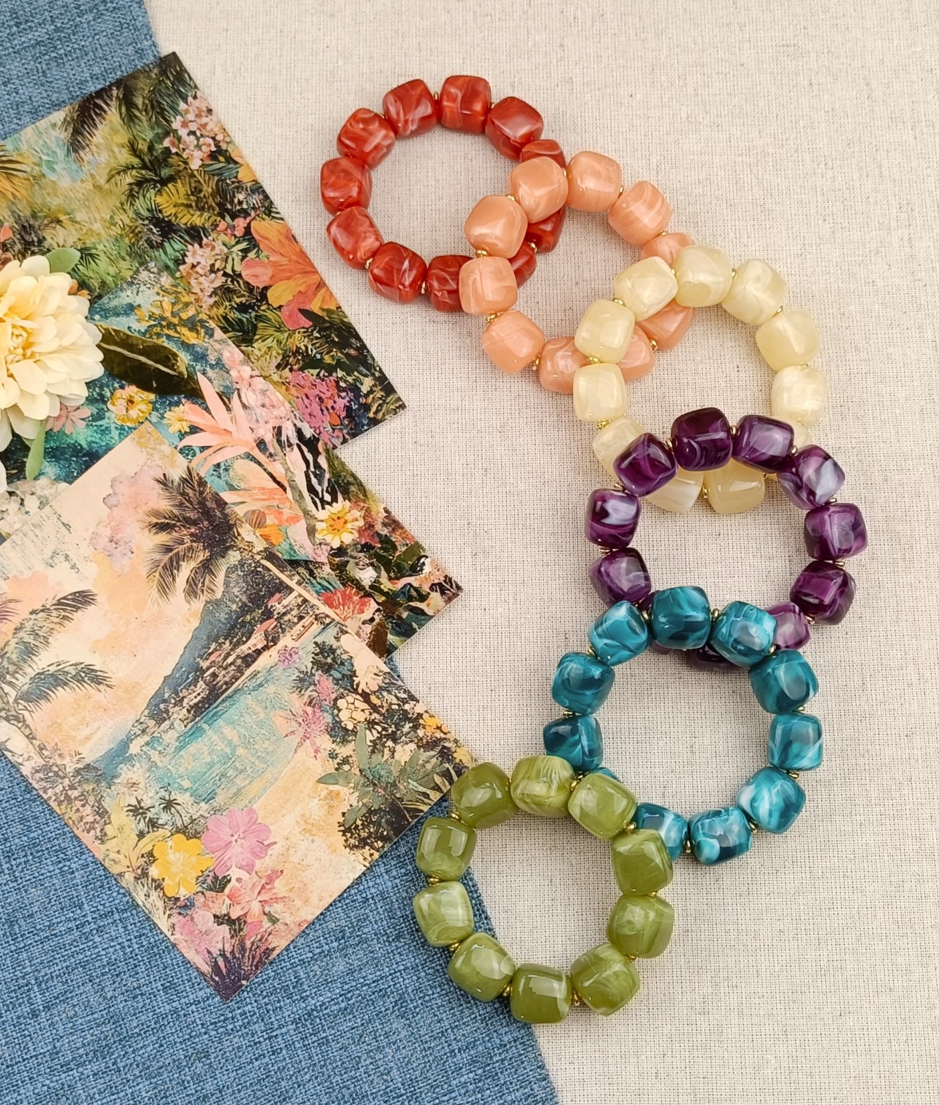 Trendy armbanden met nuggetkralen van acryl