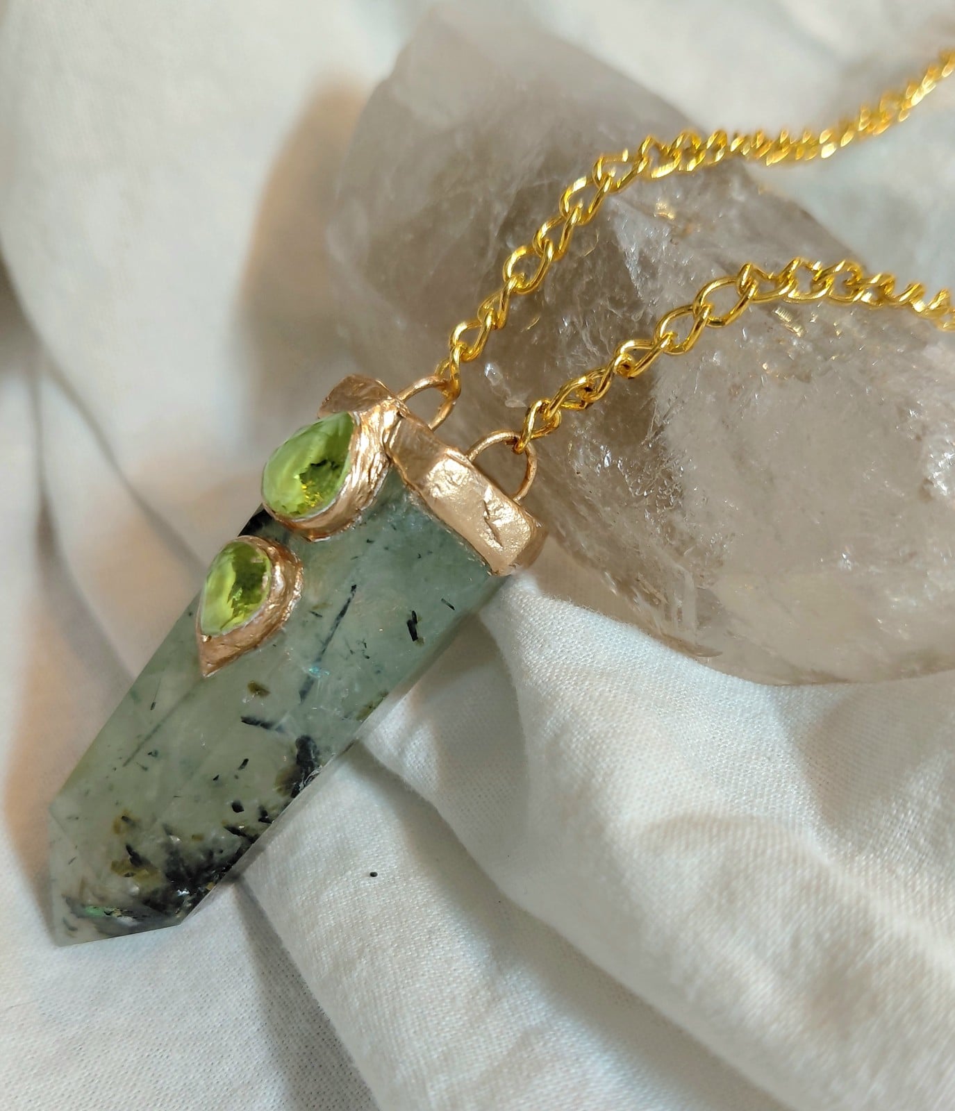 Ketting met prehniet en peridoot