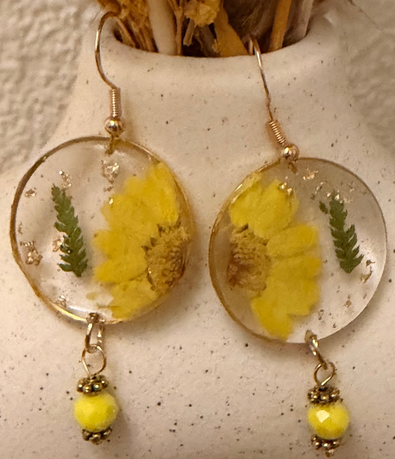 Gele resin oorbellen - 152750 Gele resin oorbellen
