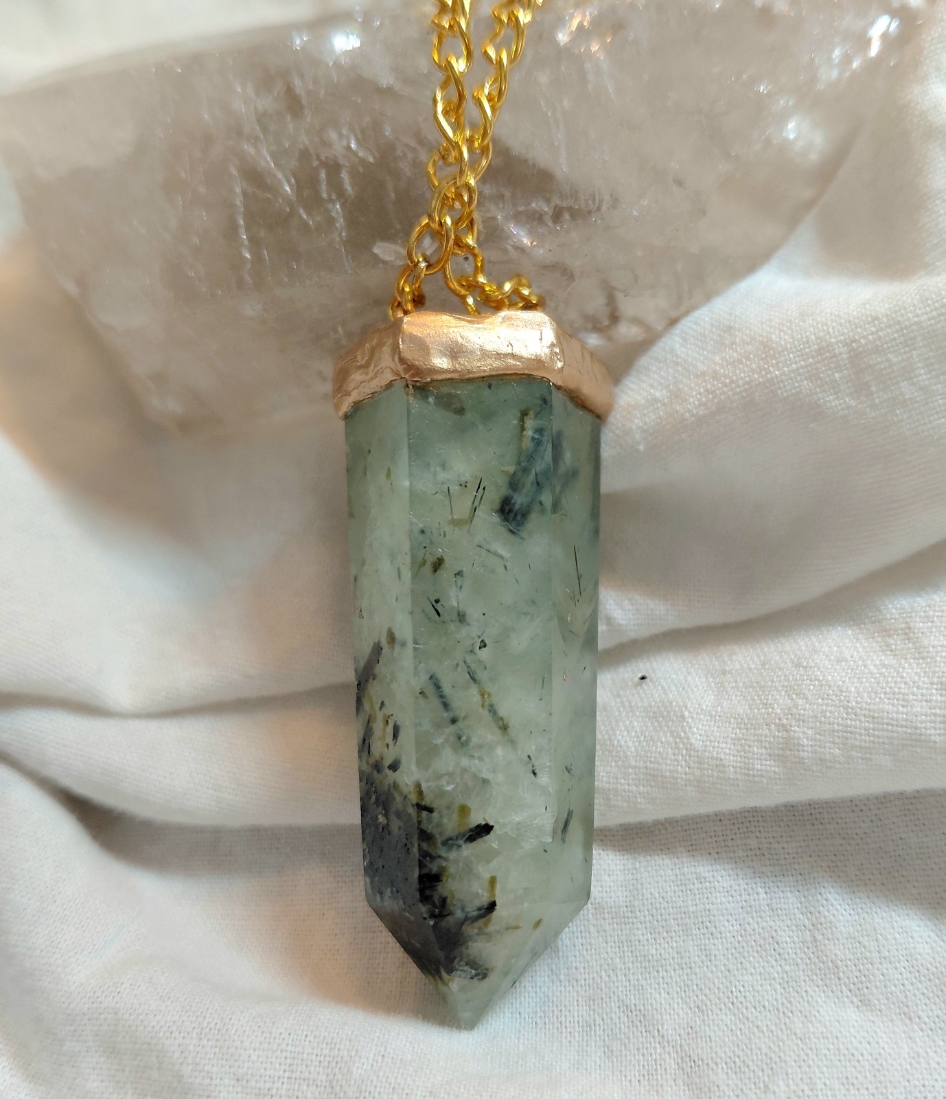 Ketting met prehniet en peridoot