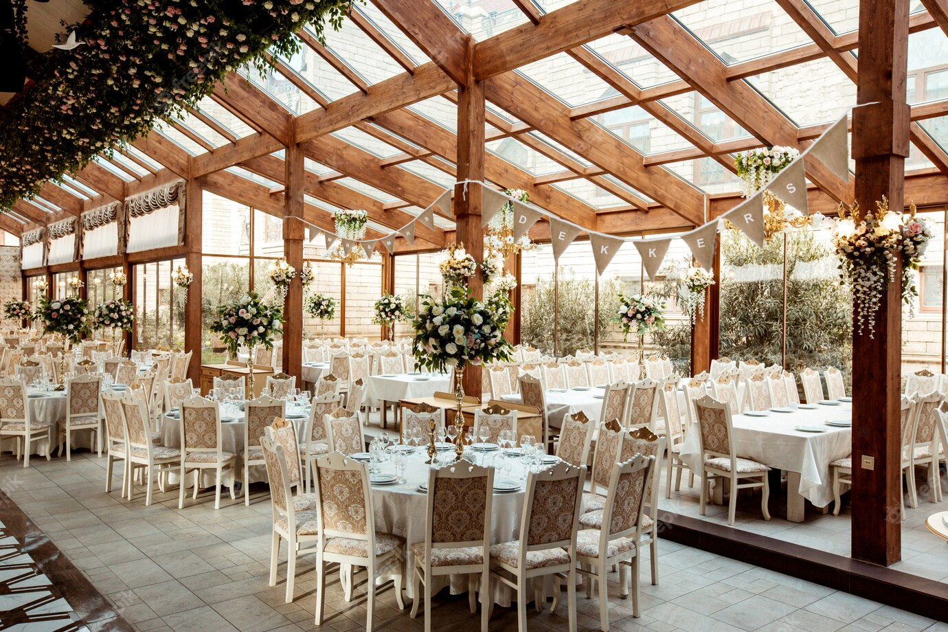 Vlaggenlijn jute, driehoek vlaggetjes, 5 en 10 meter