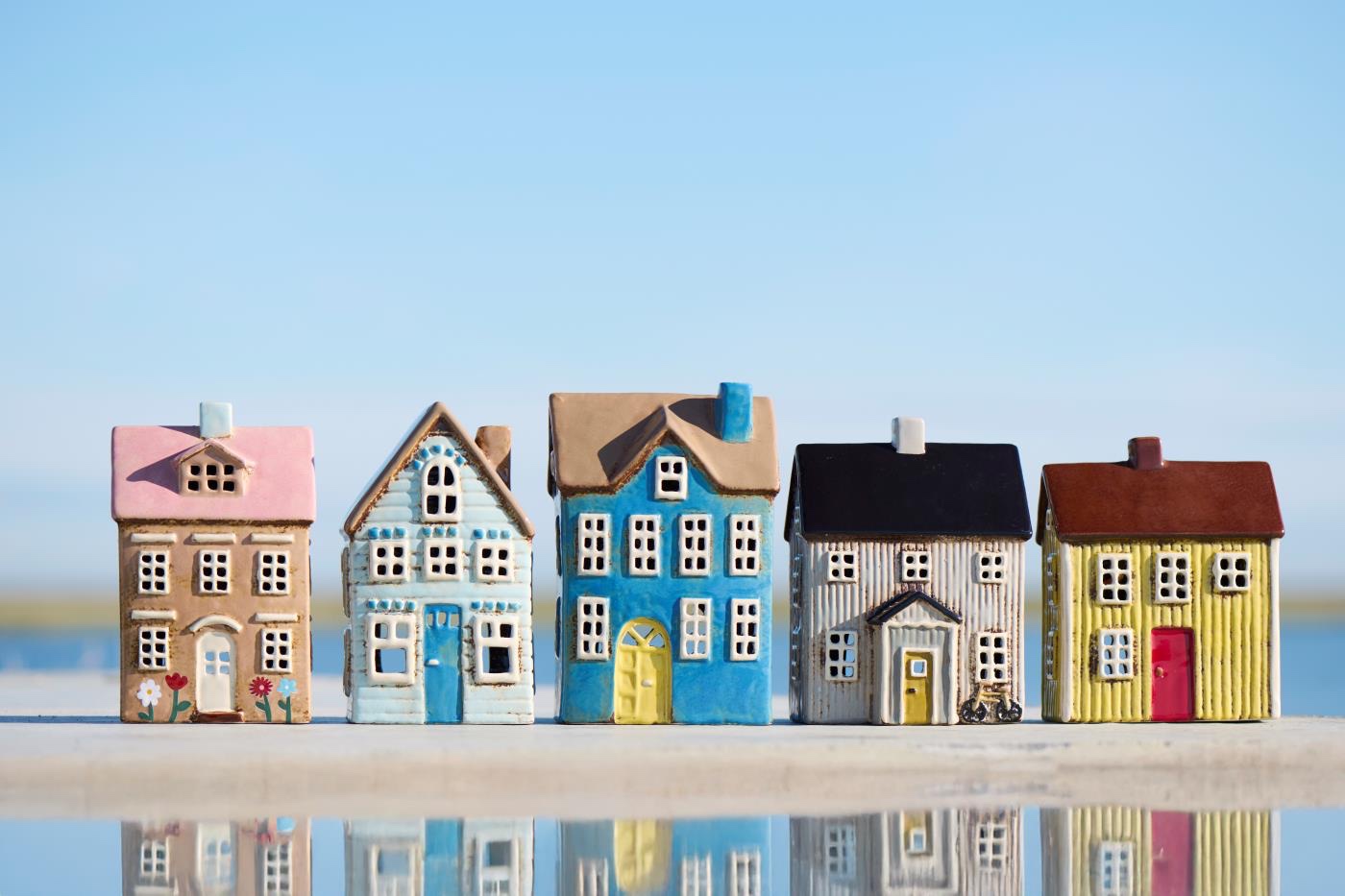 Keramieken Huisje met Bloemetjes