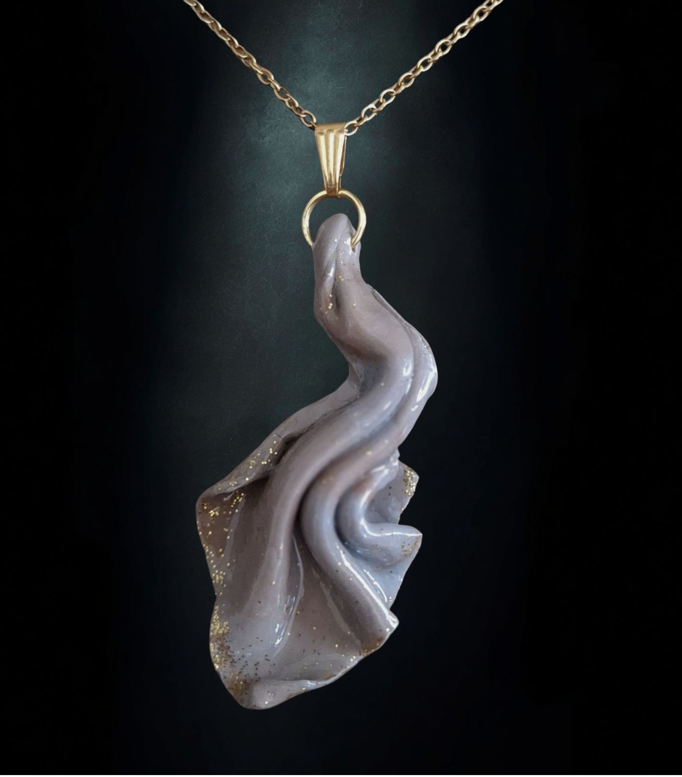 Handgemaakte hanger - artistieke halsketting - unieke statement hange… - 134777 Handgemaakte hanger - artistieke halsketting - unieke statement hanger | artisanaal juweel voor haar | Whispering Silk