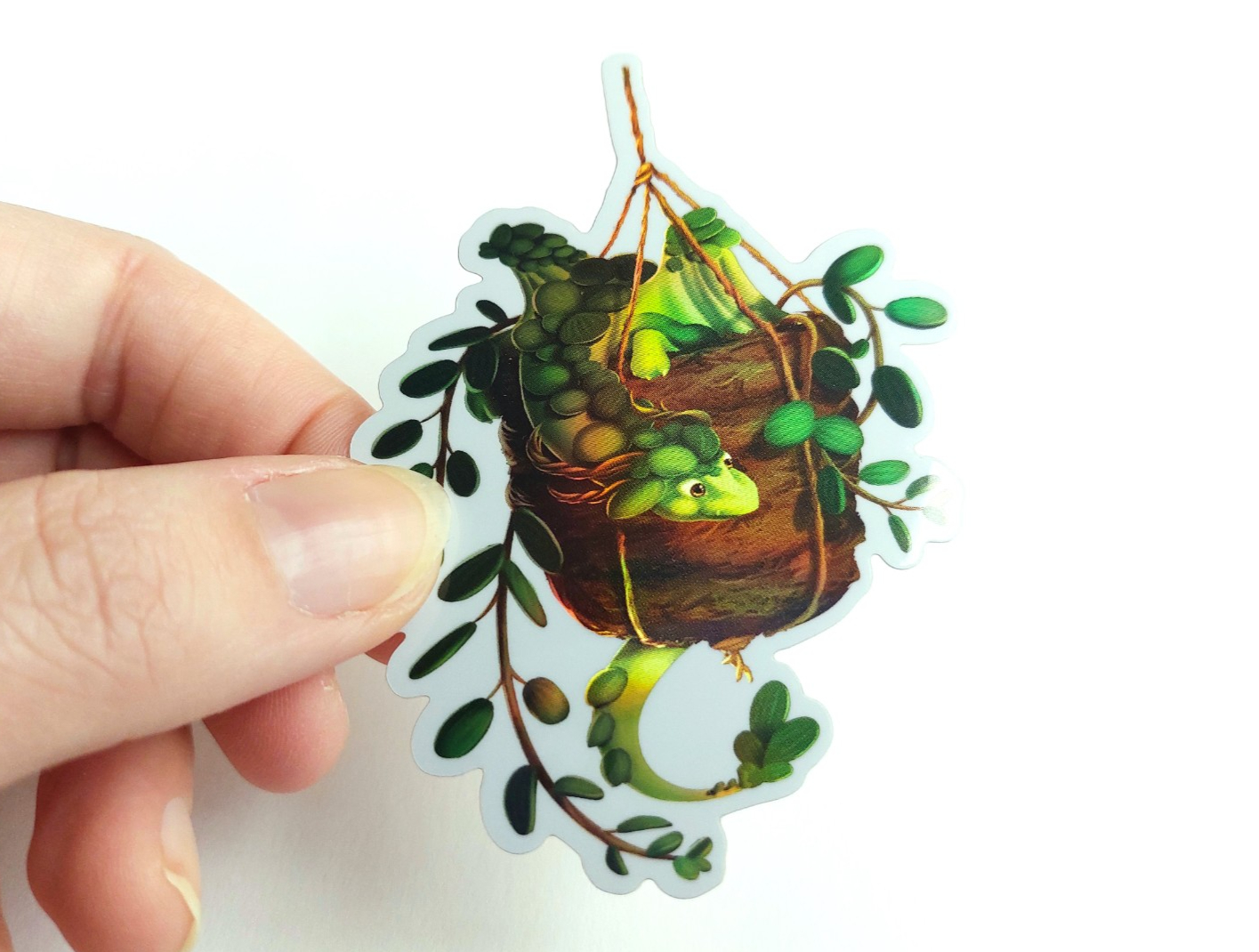 Plantendraak sticker holografisch 4.7x9 cm (1.85x3.45 inch)