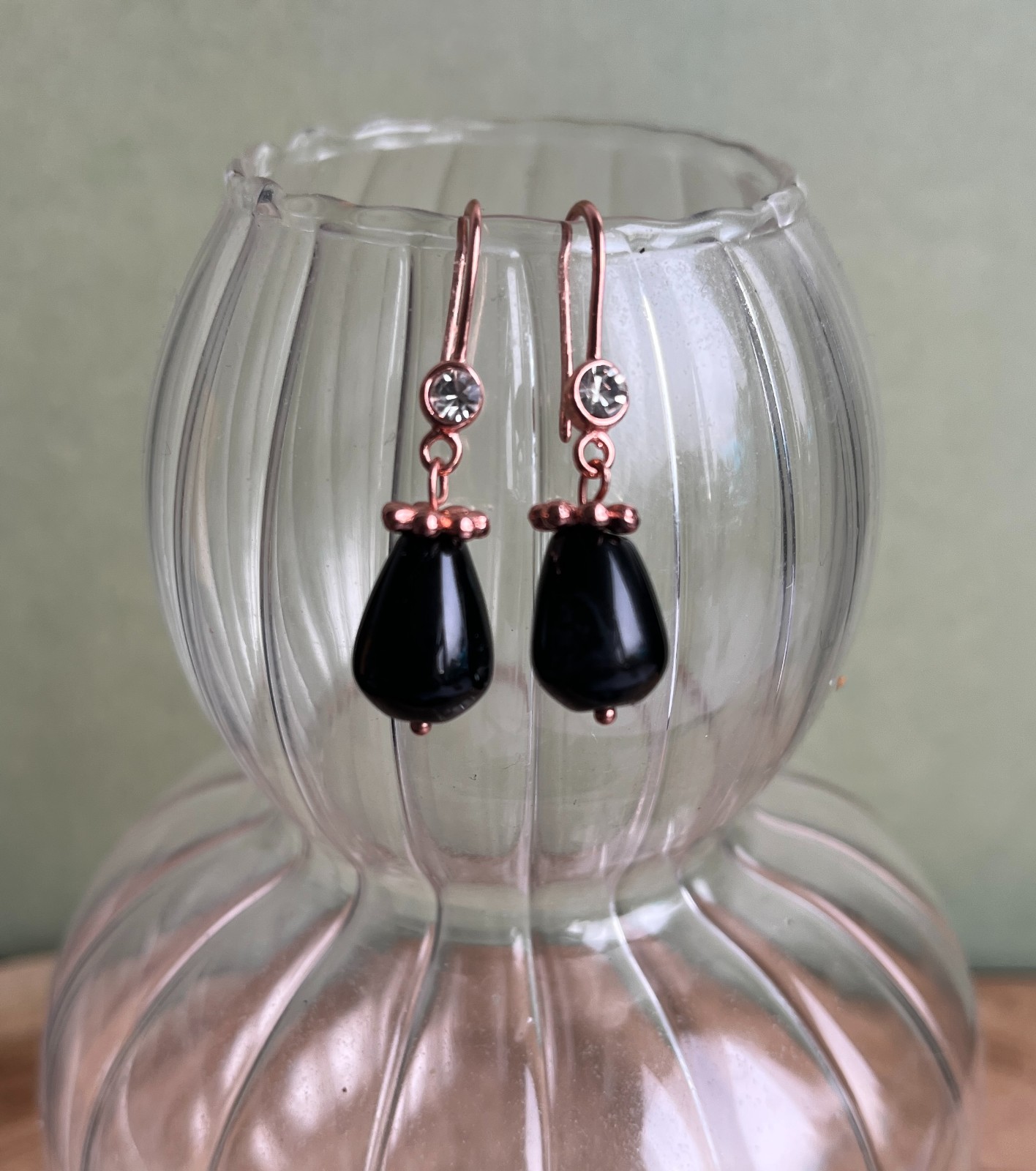 Roségoud vergulde oorbellen met hangertjes van agaat