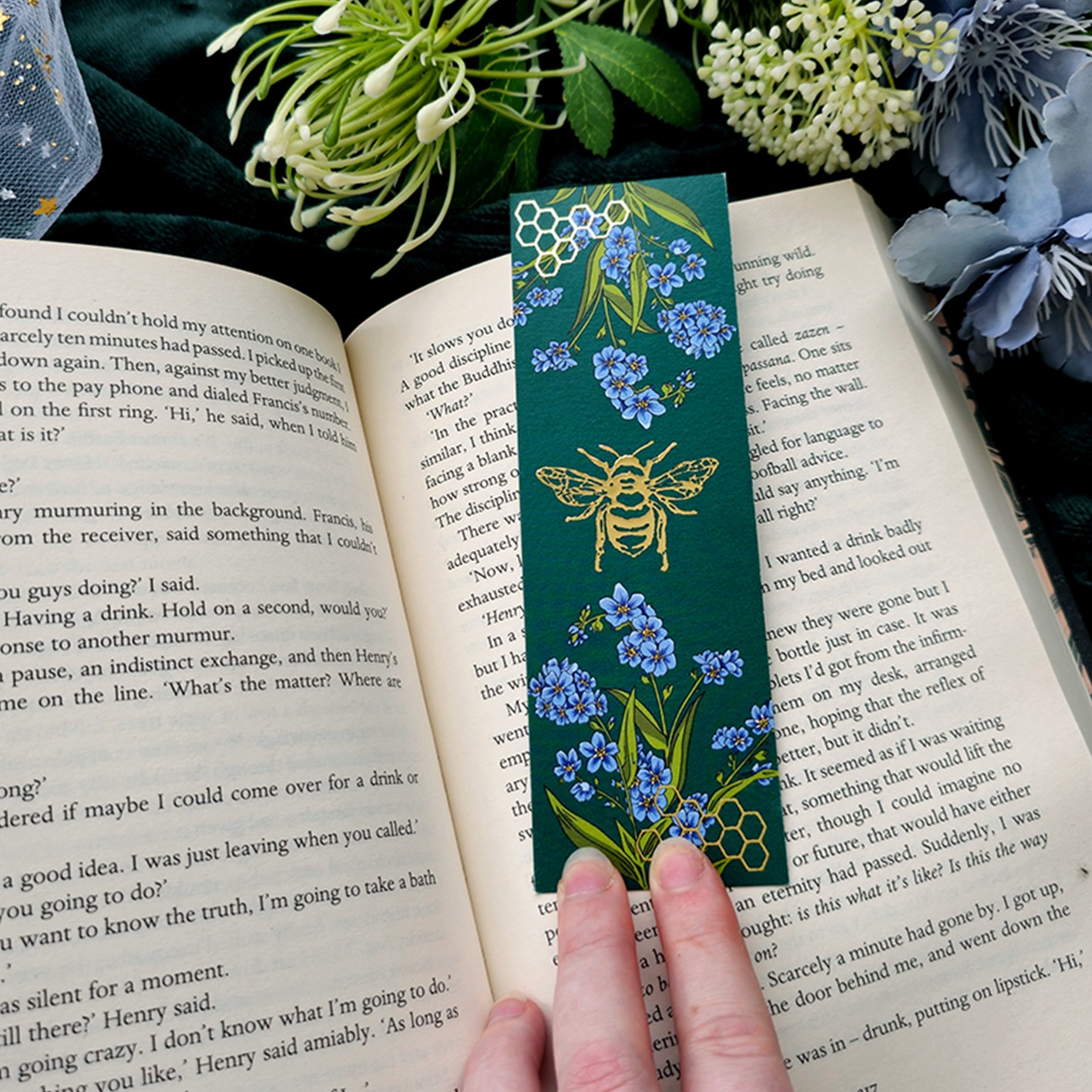 Bij - boekenlegger met goudfolie