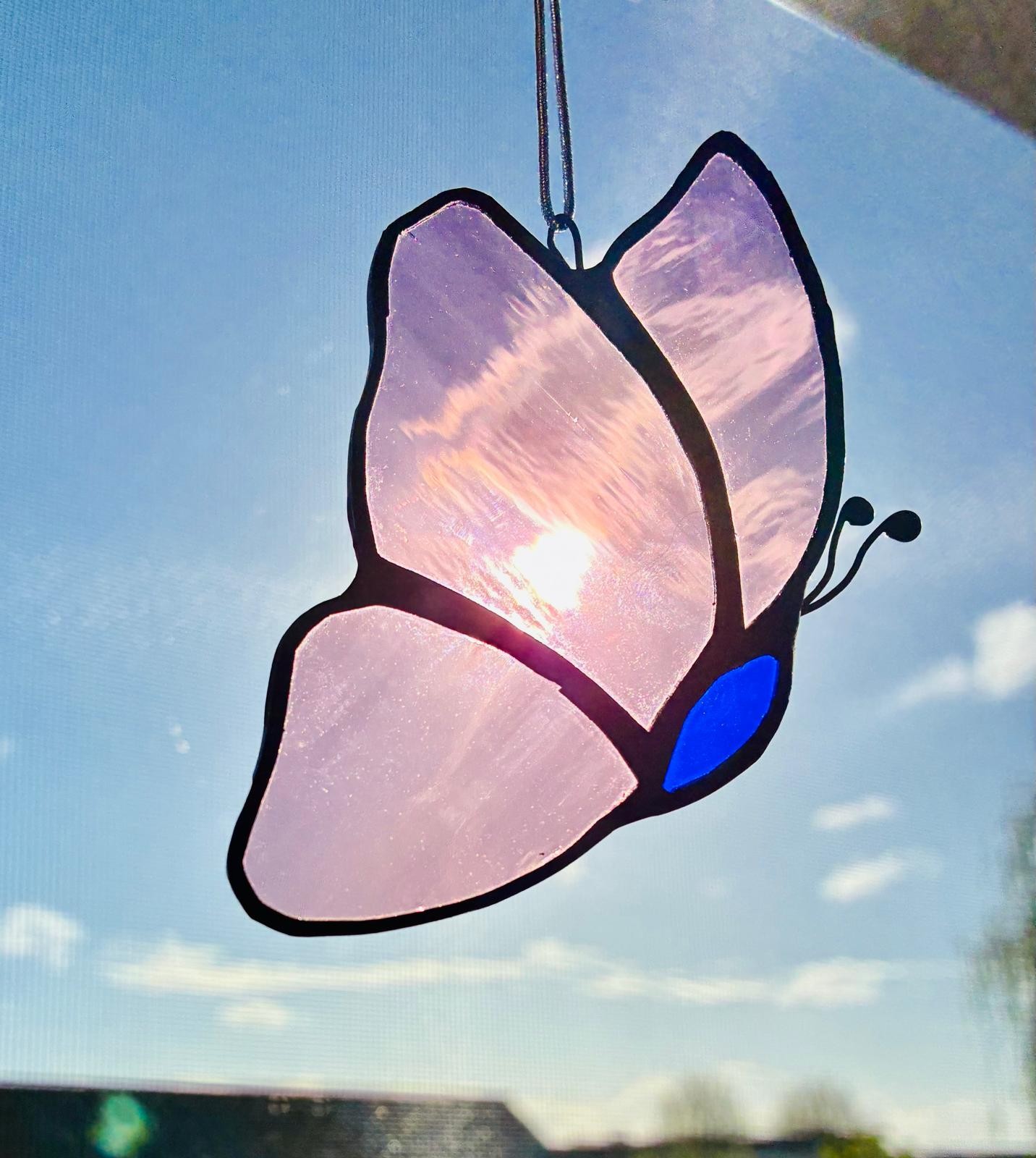 Handgemaakte raamhanger | Vlinder | Suncatcher | Tiffany-techniek | glas-in-lood