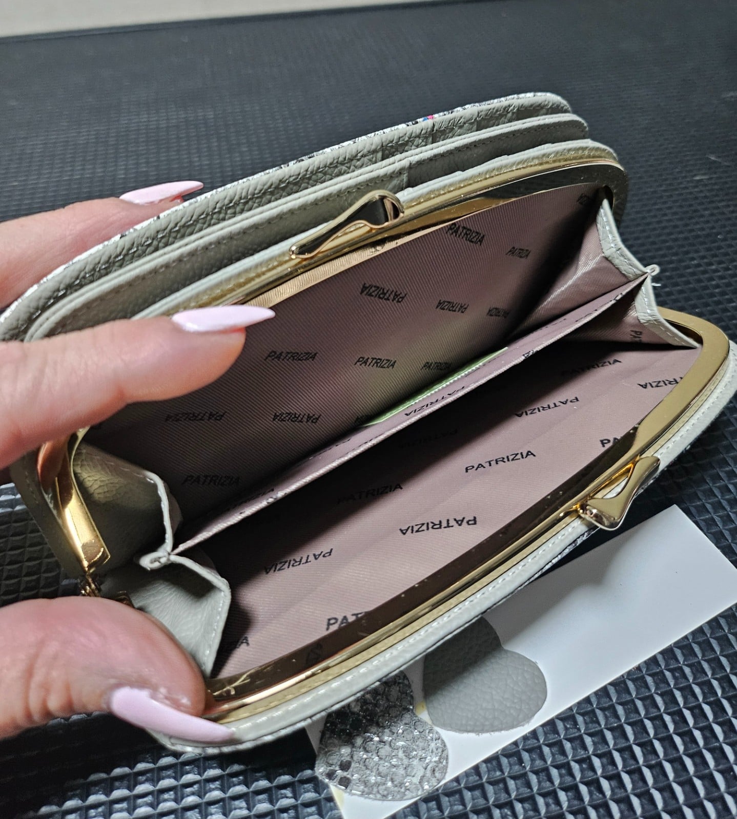 Patrizia Luxe Damesportemonnee â Slangenprint â Veel PasjesvakkenâĻ - 147742 Patrizia Luxe Damesportemonnee â Slangenprint â Veel Pasjesvakken â Elegant Cadeau Idee voor Haar