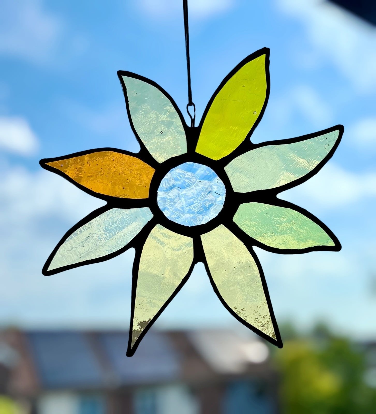 Gele transparante glasen bloem | handgemaakt glas-in-lood | Tiffany | raamdecoratie