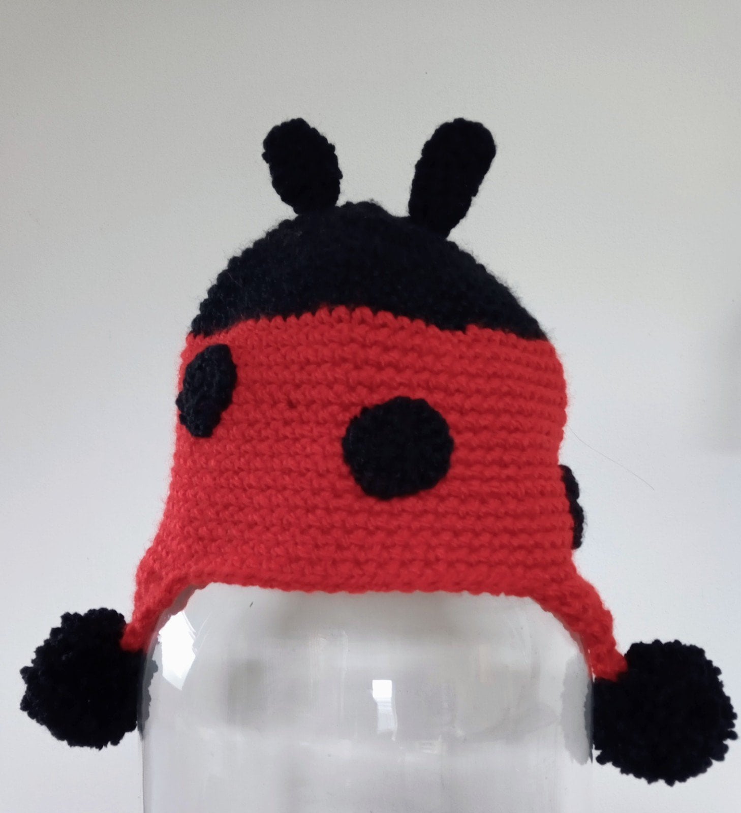 mutsje, lieveheersbeestje, rood, zwart