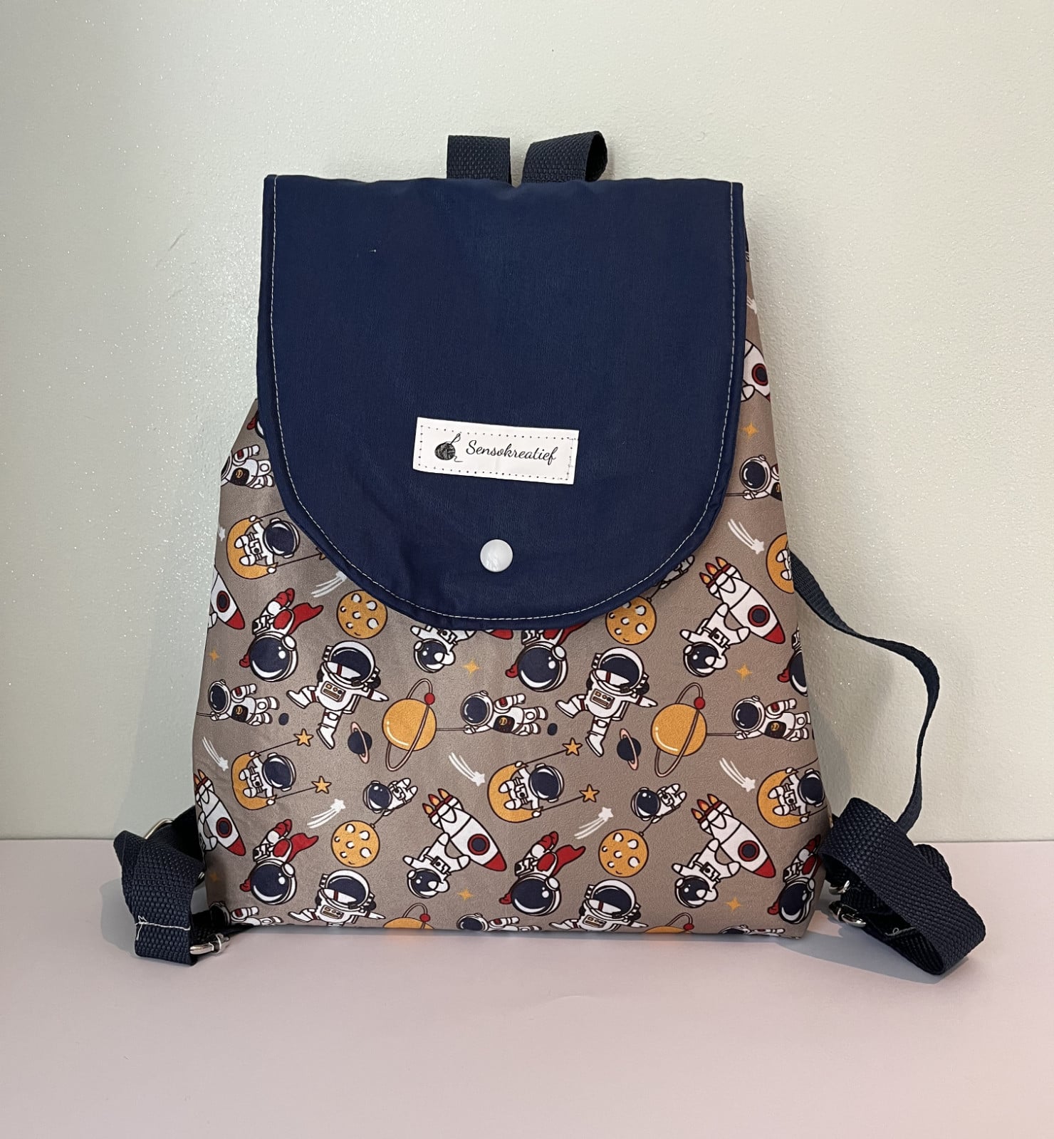 Space traveler backpack