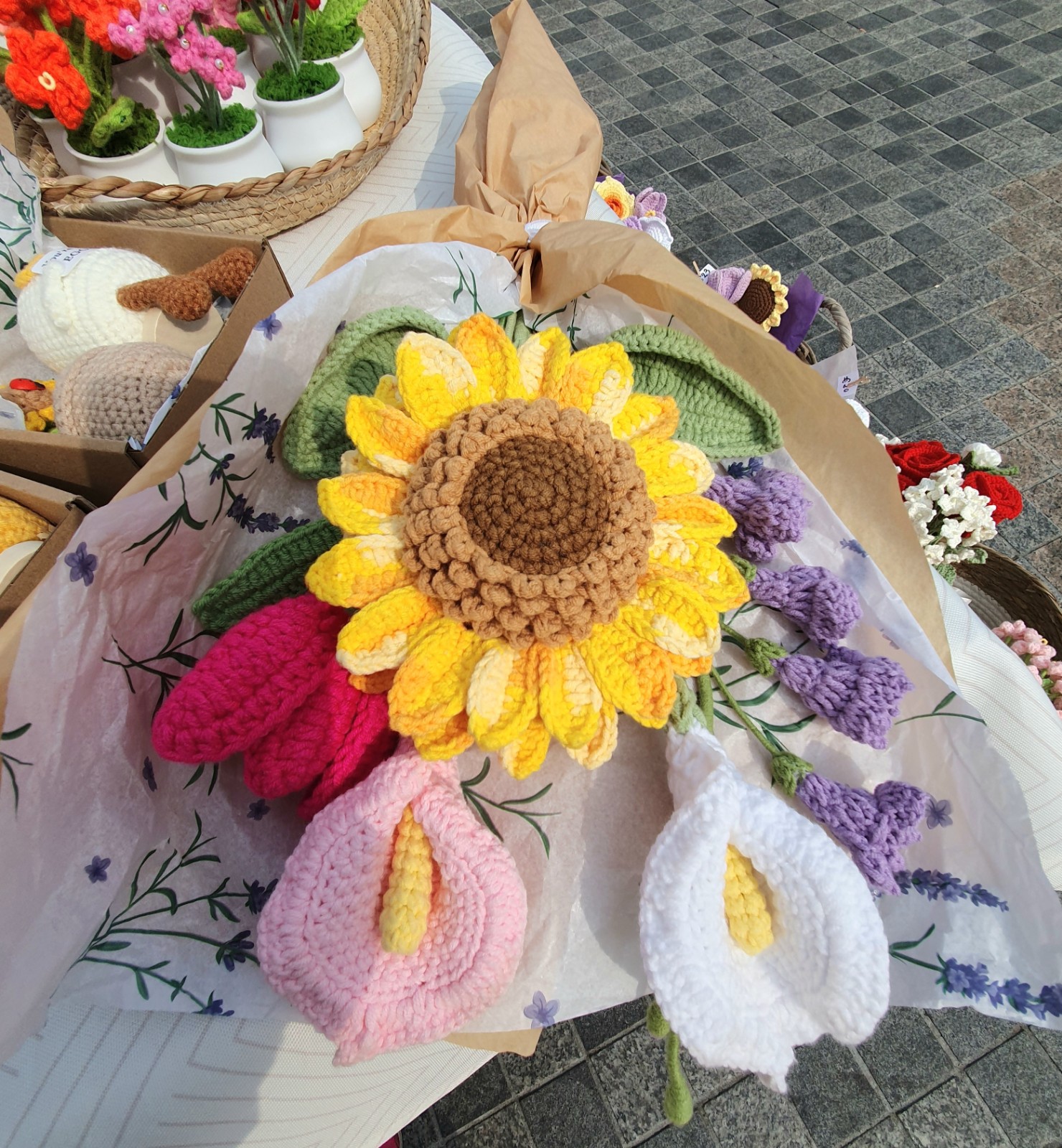gehaakt groet zonnebloemen boeket - 74182.jpeg gehaakt groet zonnebloemen boeket