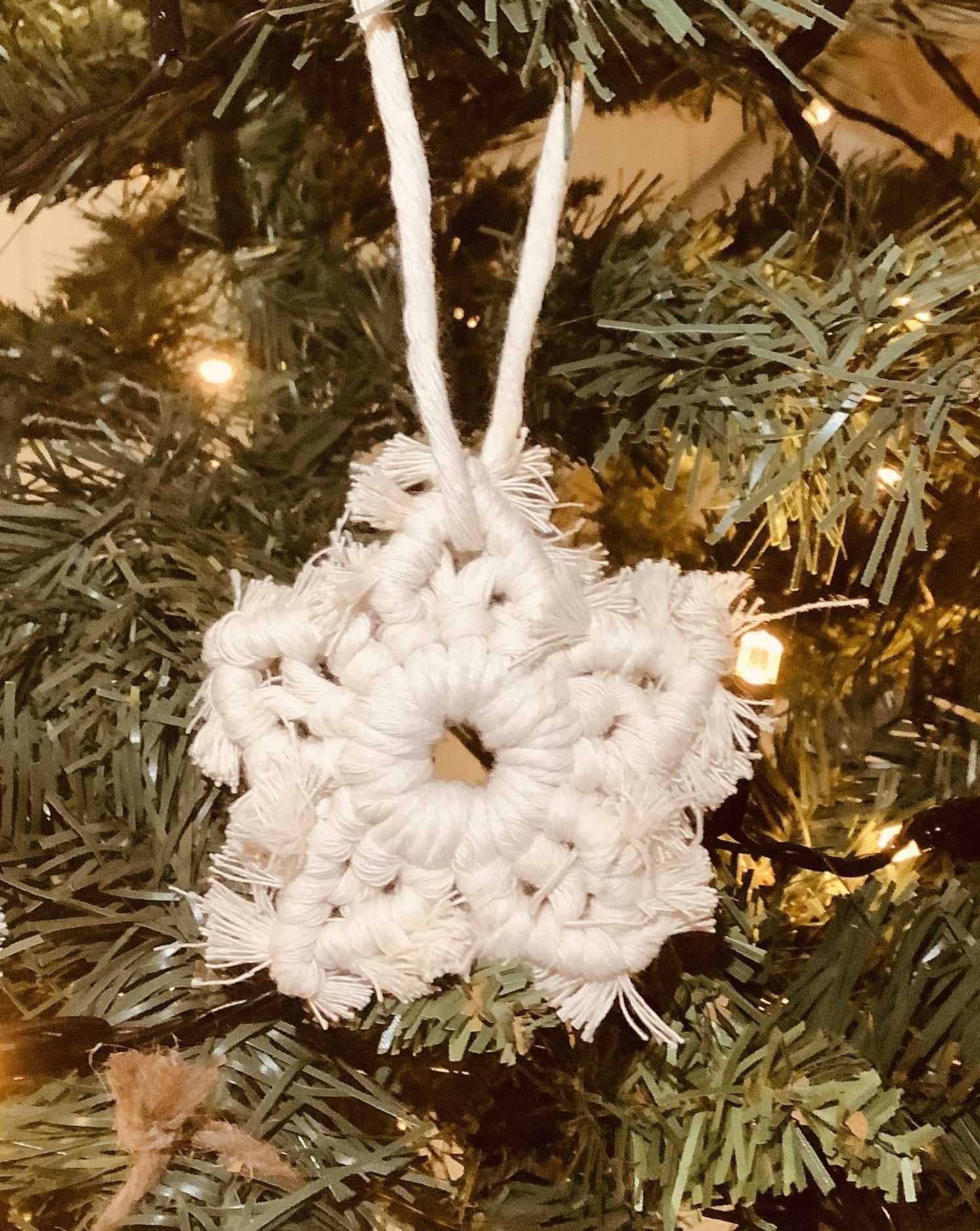 Beige sterhanger – handgemaakt kerstdecoratie - 151231 Beige sterhanger – handgemaakt kerstdecoratie