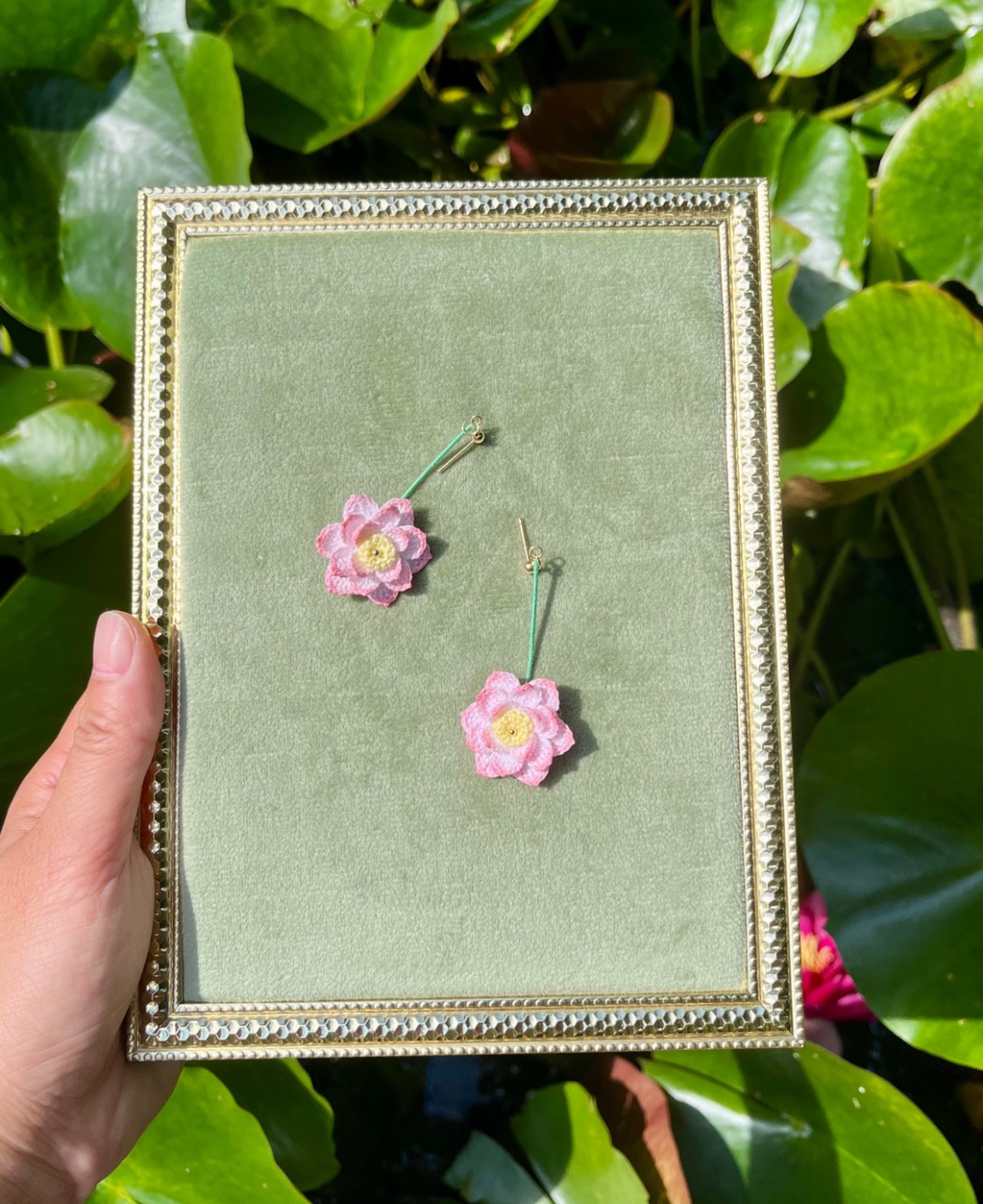 Micro Gehaakte Lotus Oorbellen - 88835 Micro Gehaakte Lotus Oorbellen