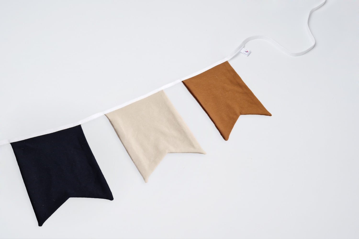 Vlaggenlijn Earth & Sky | Blauw / (roest) Bruin / Terracotta / Beige slinger met vaandel vlaggetjes gemaakt van stof