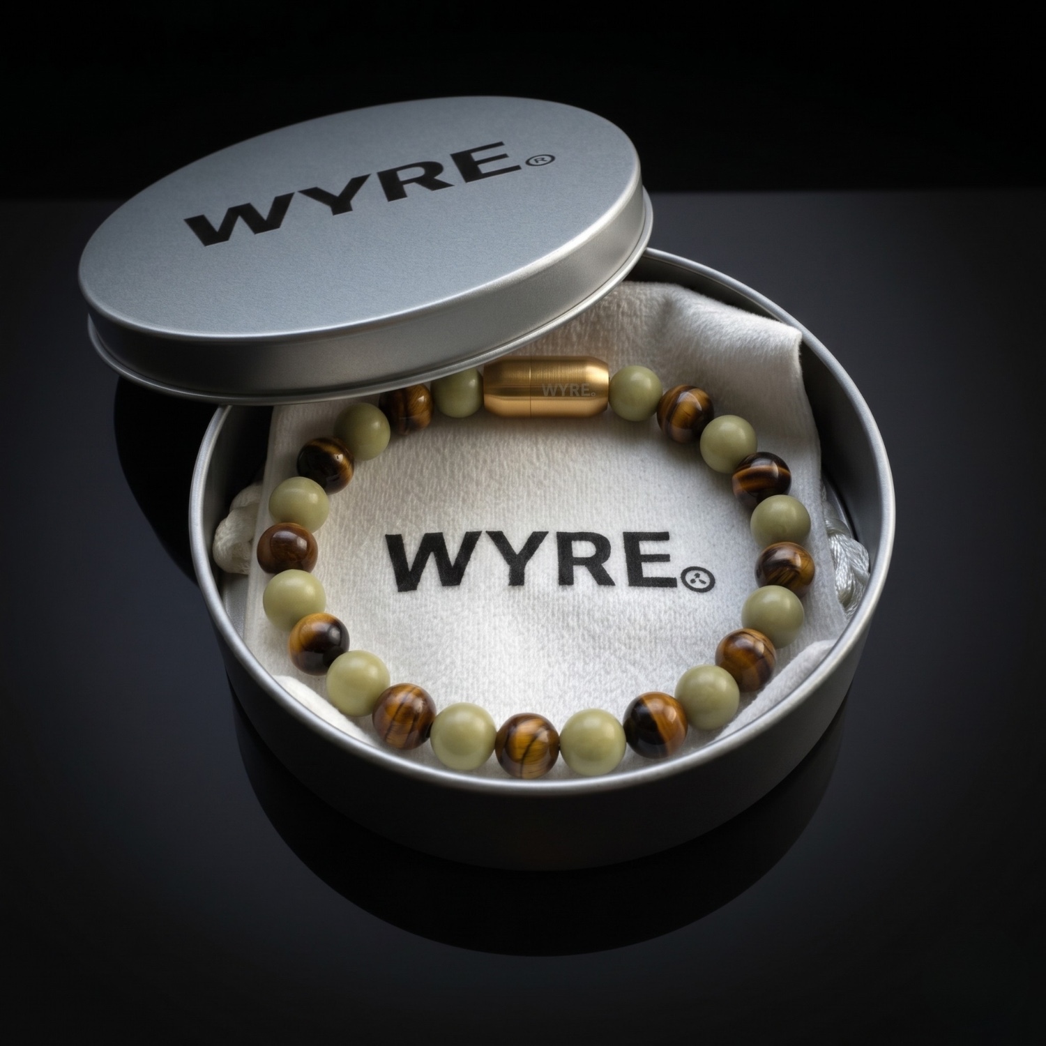 Wyre. | armband | tiger’s calm