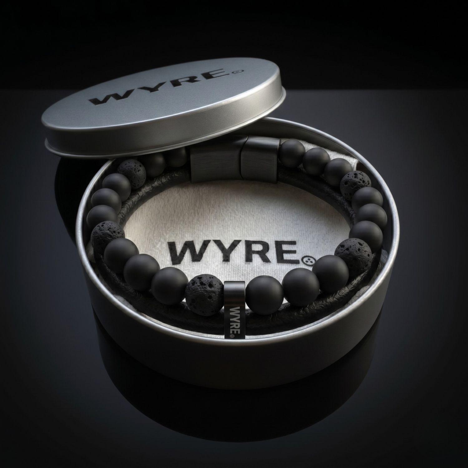 Wyre. | armband | Black Stone