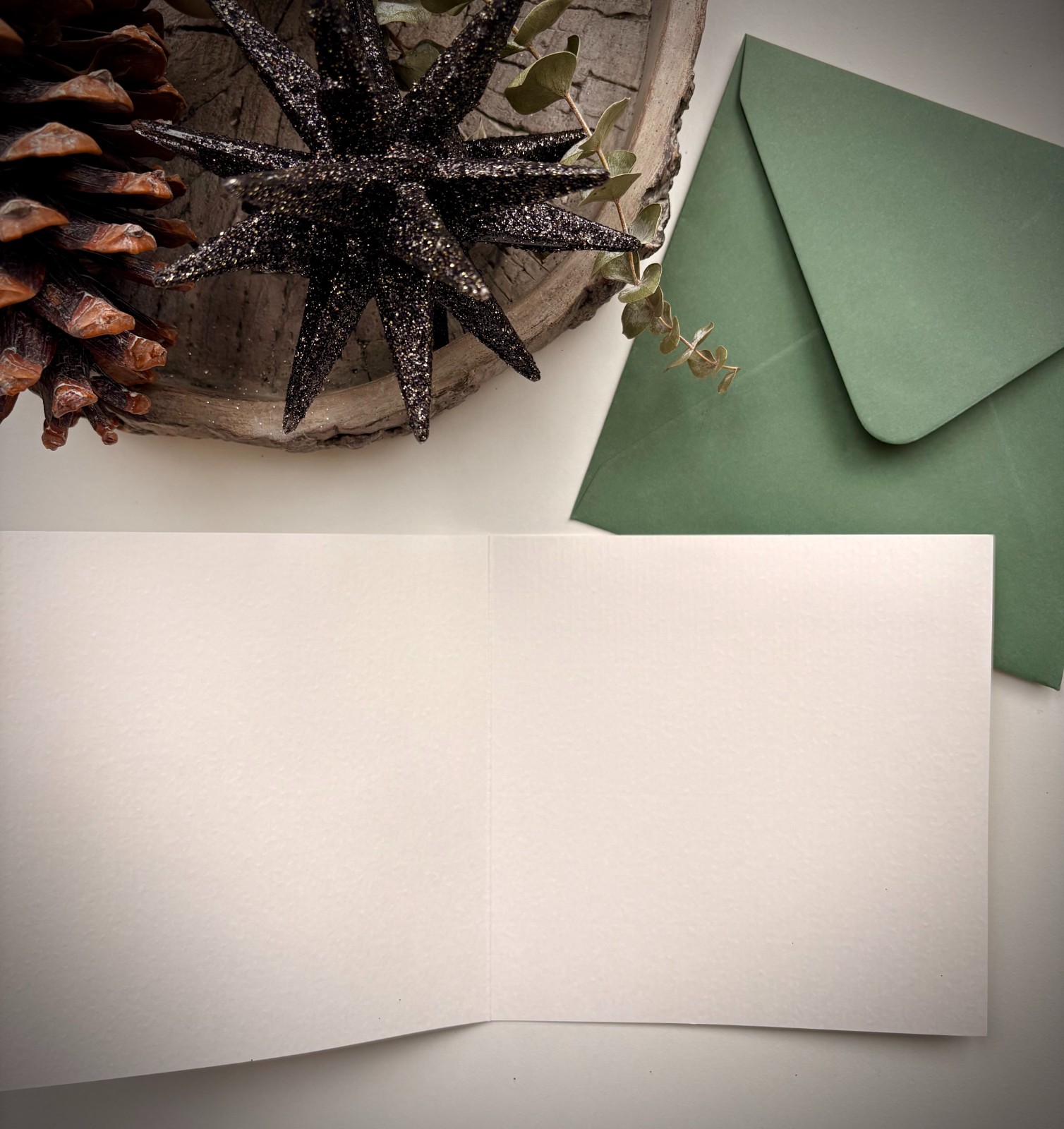 Kerstboompje I - 100167 Schattige handgeschilderde kerstkaart van minimalistisch kerstboompje - Kerstboompje I