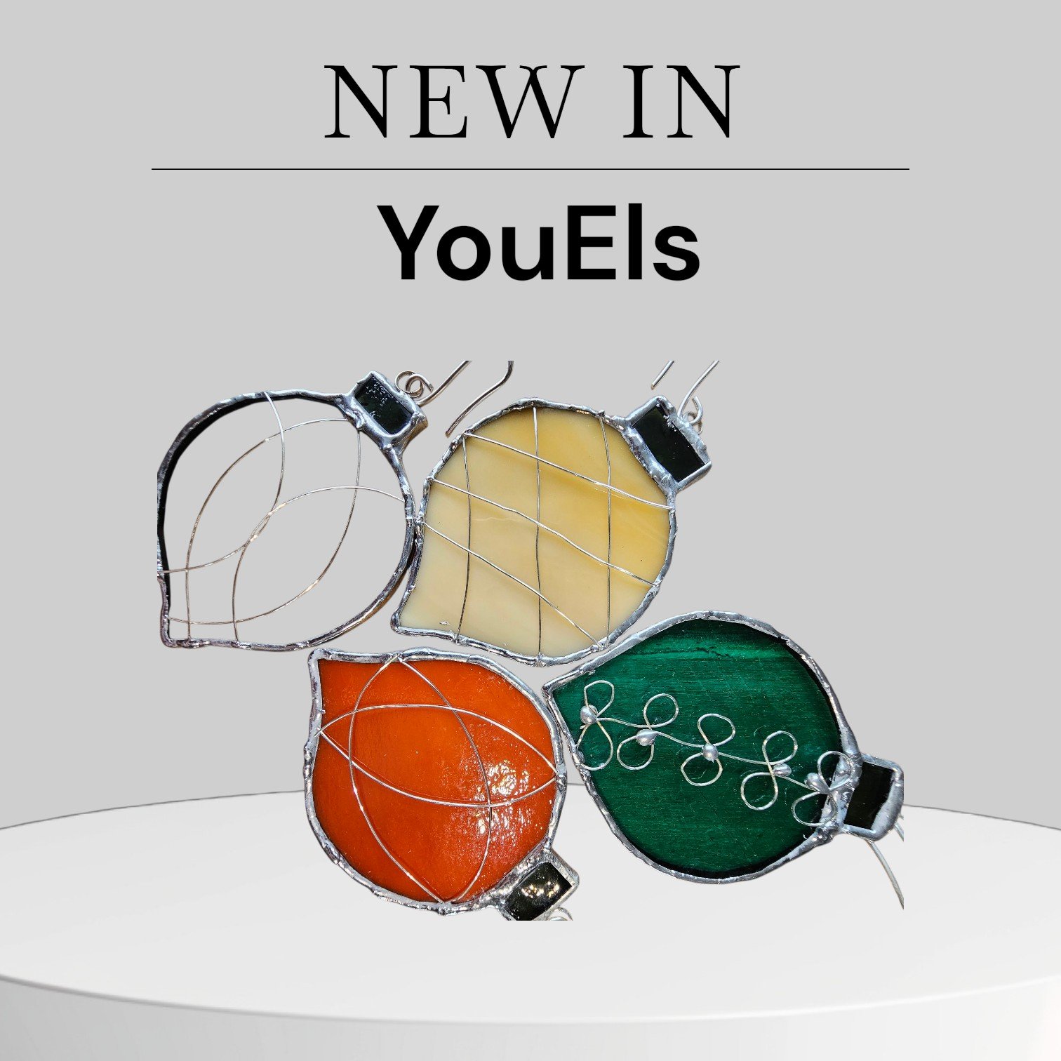 Kerstballen voor de gezellige sfeer in december. Glas in lood/Tiffany - 100126 Kerstballen voor de gezellige sfeer in december. Glas in lood/Tiffany