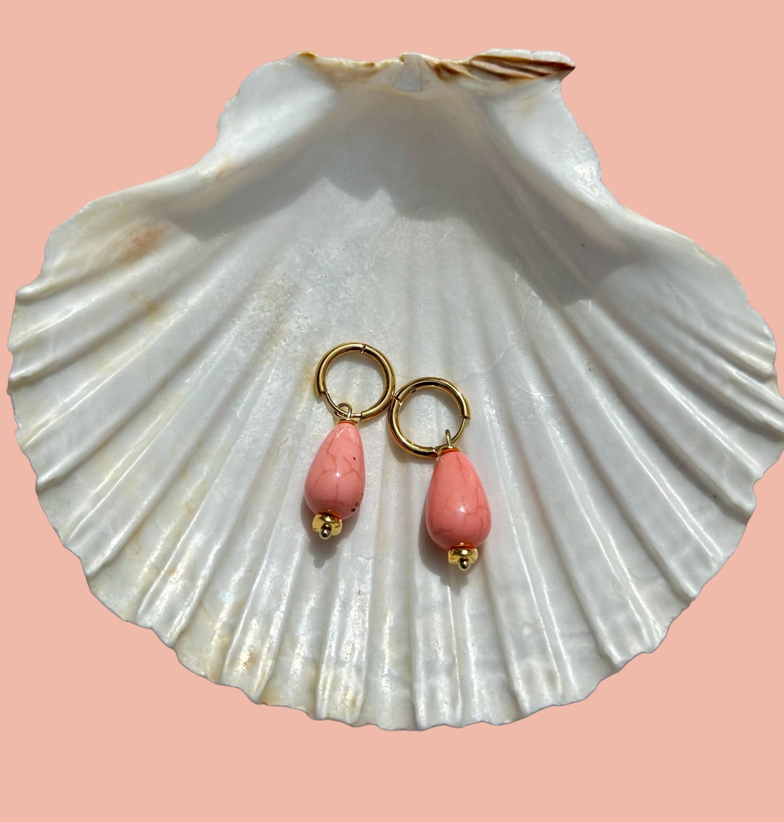 Handgemaakte keramiek druppelvormige Aurora oorbellen