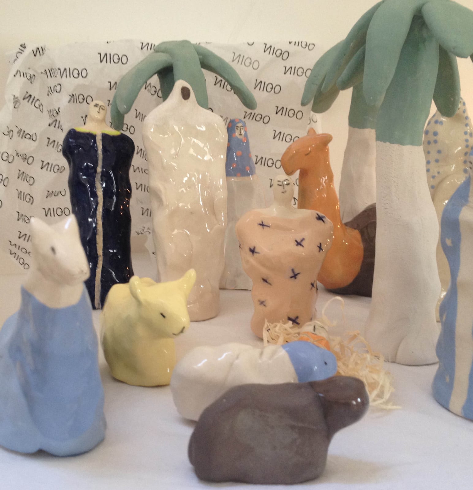 Moderne kerststal keramiek. Genummerd en gesigneerd. Nicolaas Maathui… - 109077 Moderne kerststal keramiek. Genummerd en gesigneerd. Nicolaas Maathuis (NIC-O)