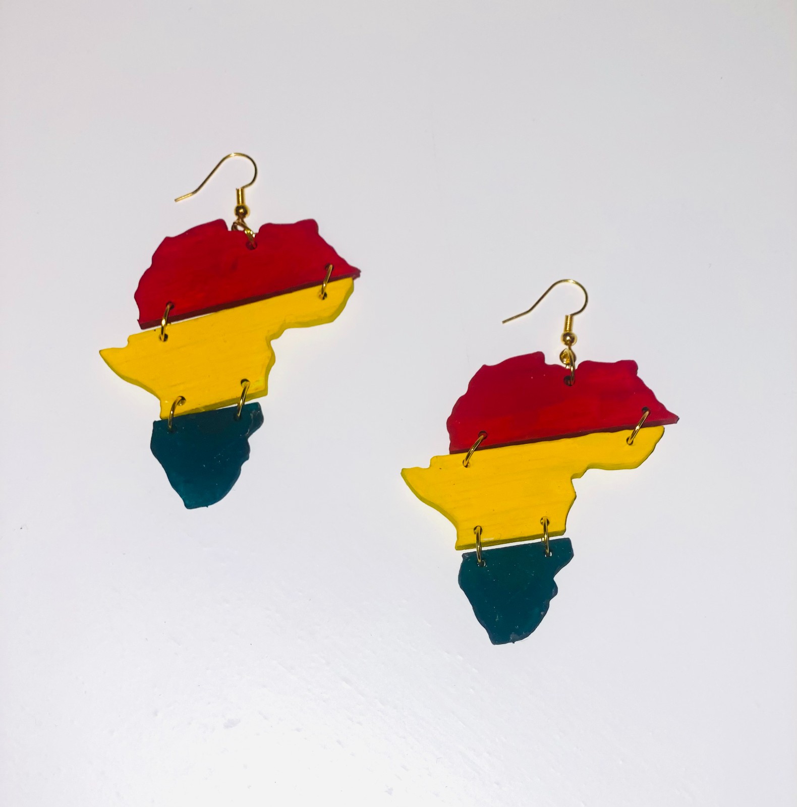 Houten Laser cut statement oorbellen❤️💛💚