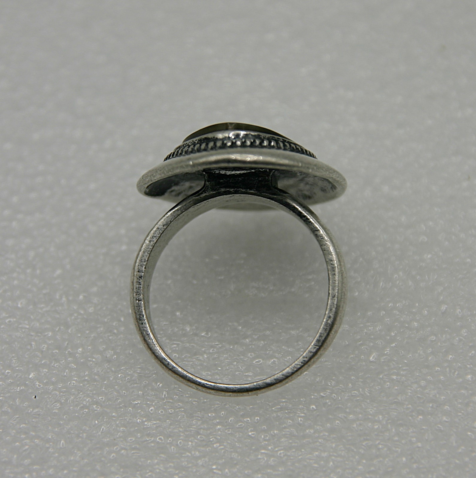 Losange Seashell Geoxideerde zilverkleurige ring