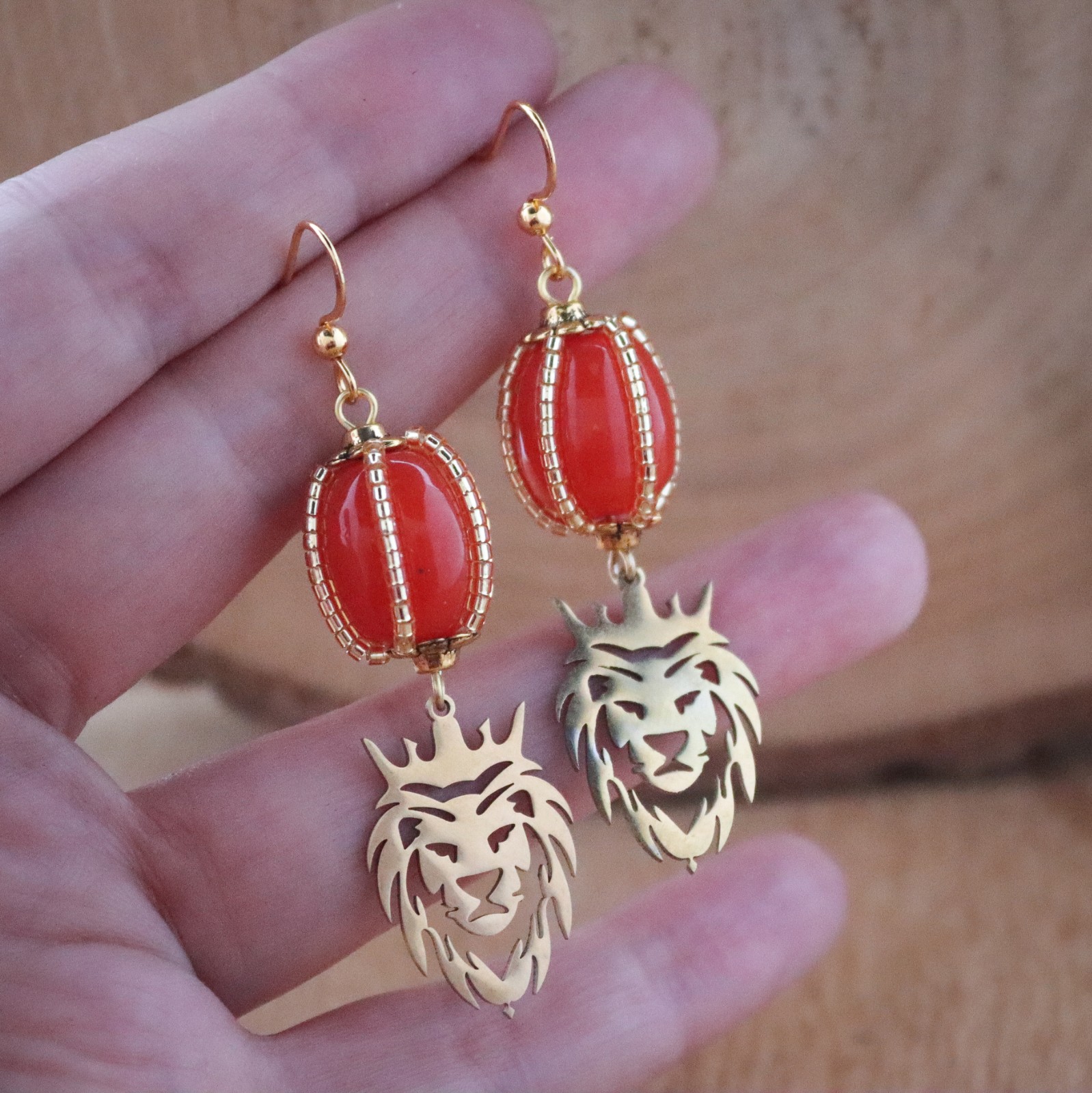 Koninklijke Oorbellen met Leeuw en Kroon – Perfect voor Koningsdag - 70723.jpeg Feestelijk & Symbolisch, oorbellen met leeuw en kroon in Nederlandse stijl