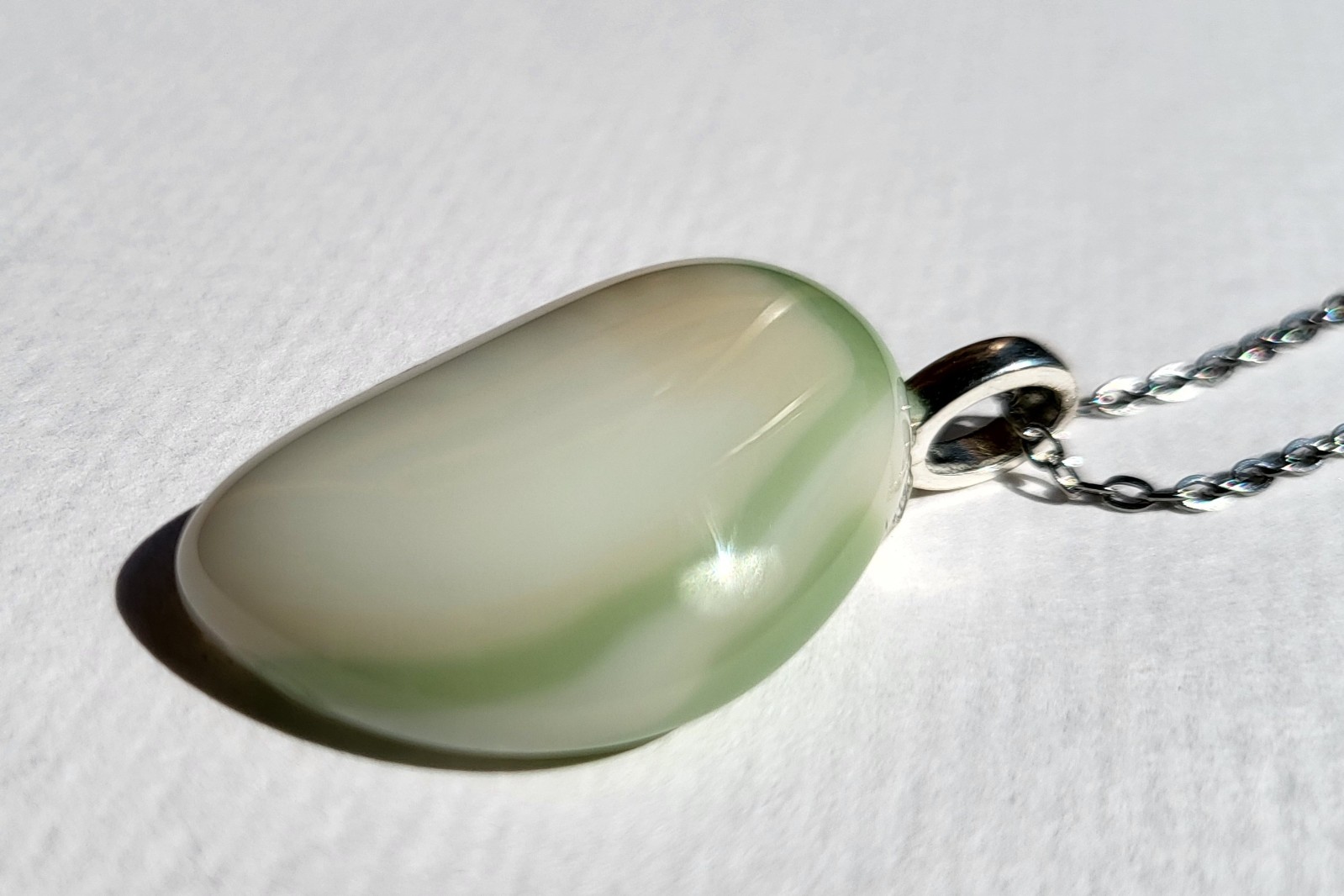 Uniek "Ondiepe Kust 003" glasfusing hanger - 140279 RVS ketting met uniek "Ondiepe Kust 003" glas hanger