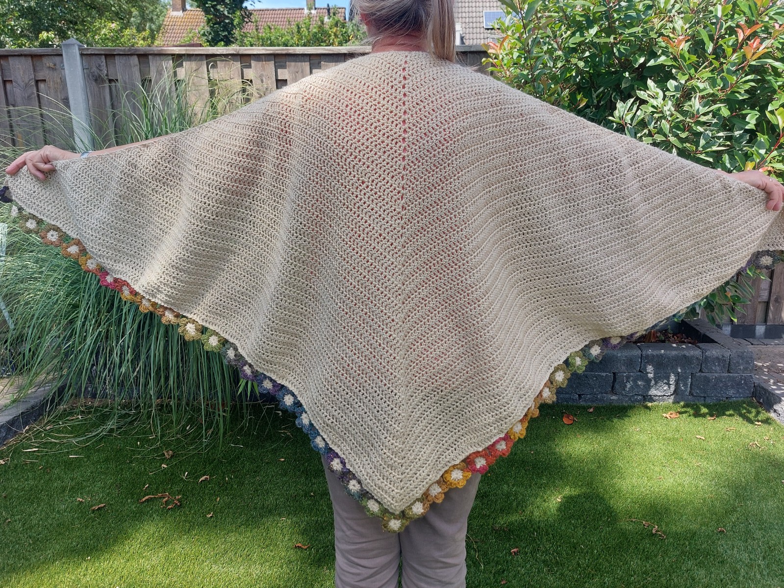 Shawl Flower Festival - 88660 Omslagdoek 'Flower Festival'