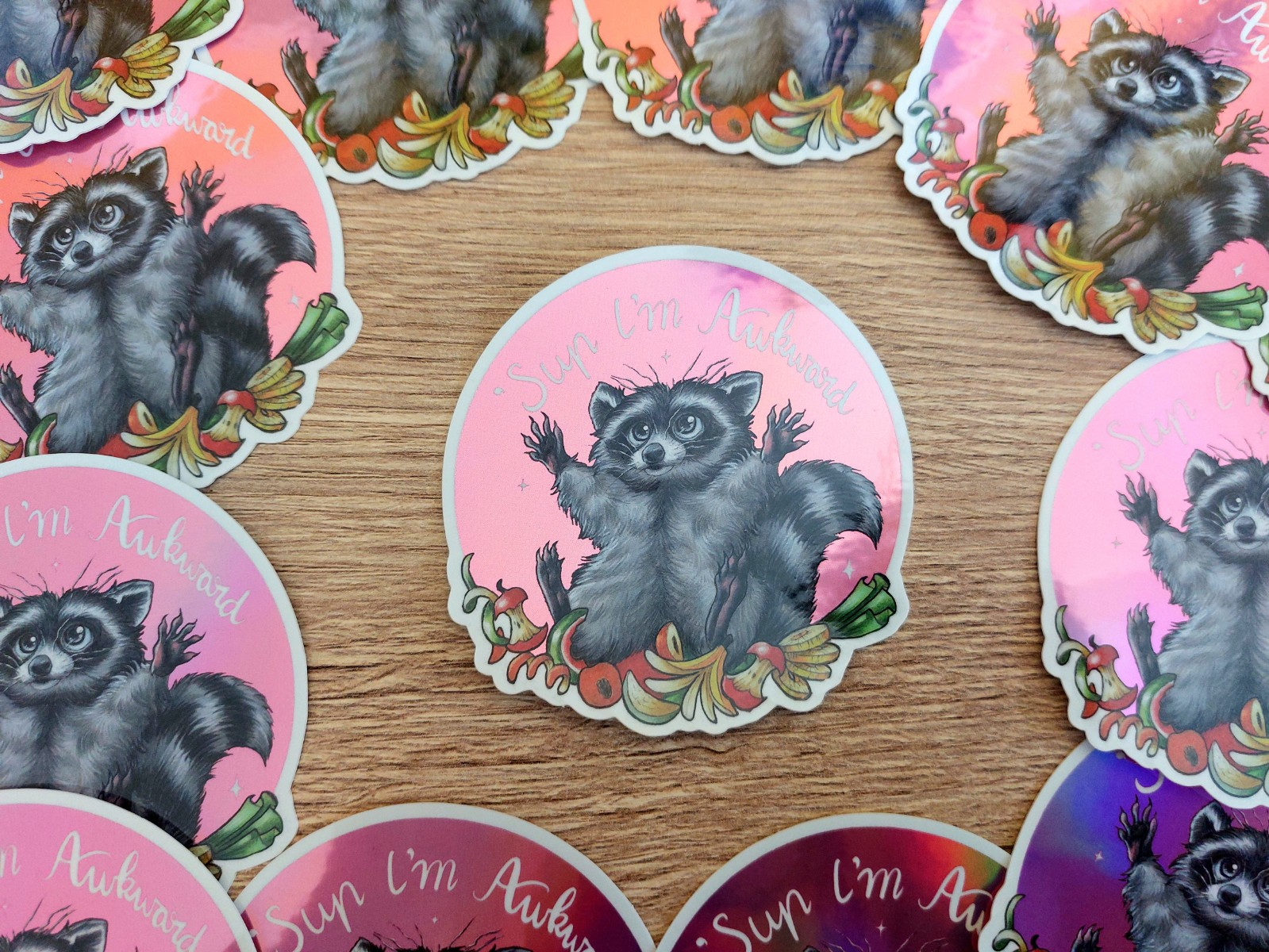 Sticker awkward trashpanda holografisch vaatwasser proof - 135216 Sticker awkward trashpanda holografisch vaatwasser proof