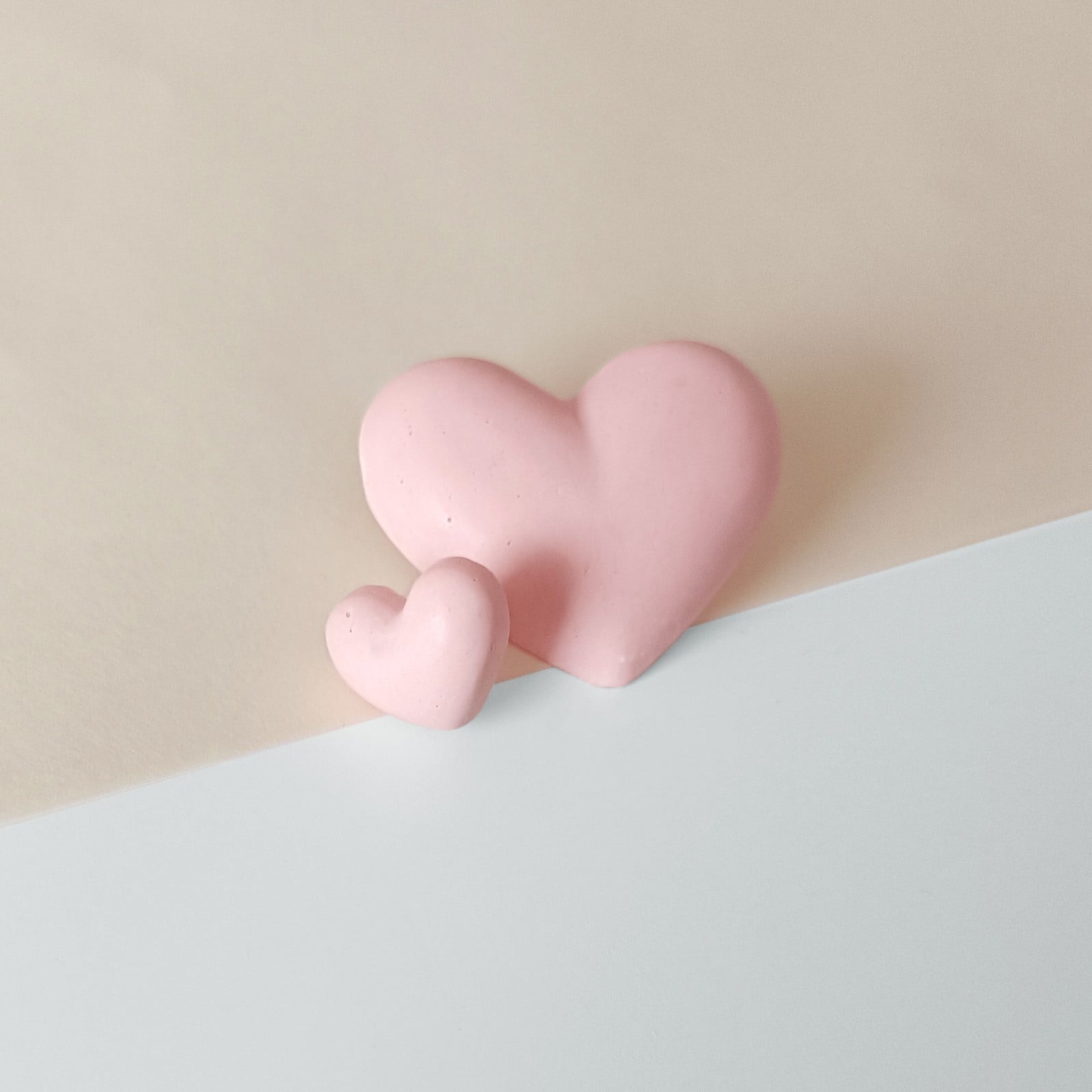 Asymmetrische hartjes oorbellen