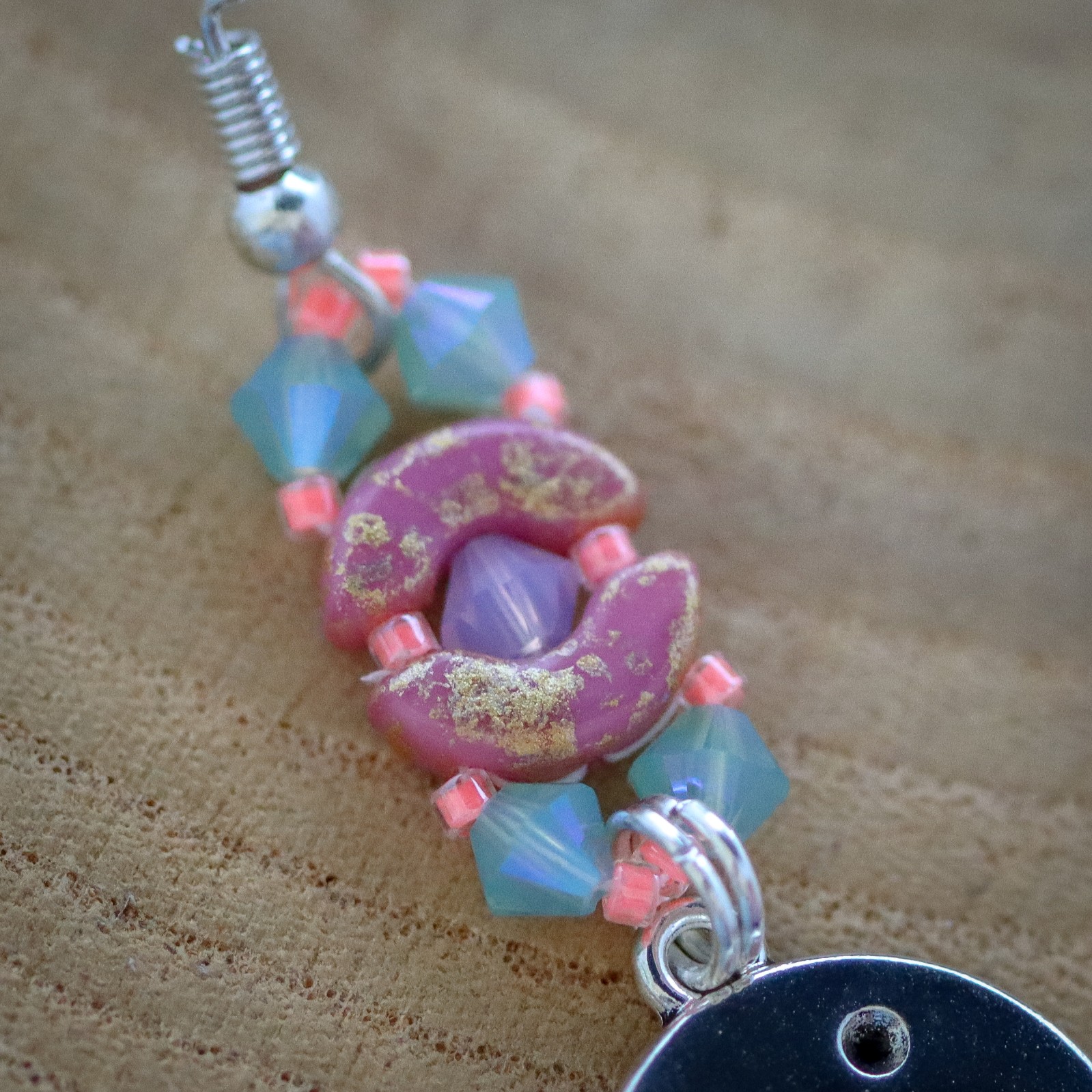 Verbonden Hart, Oorbellen met betekenis en sprankelende kralen - 73714.jpeg Verbonden Hart, Oorbellen met betekenis en sprankelende kralen