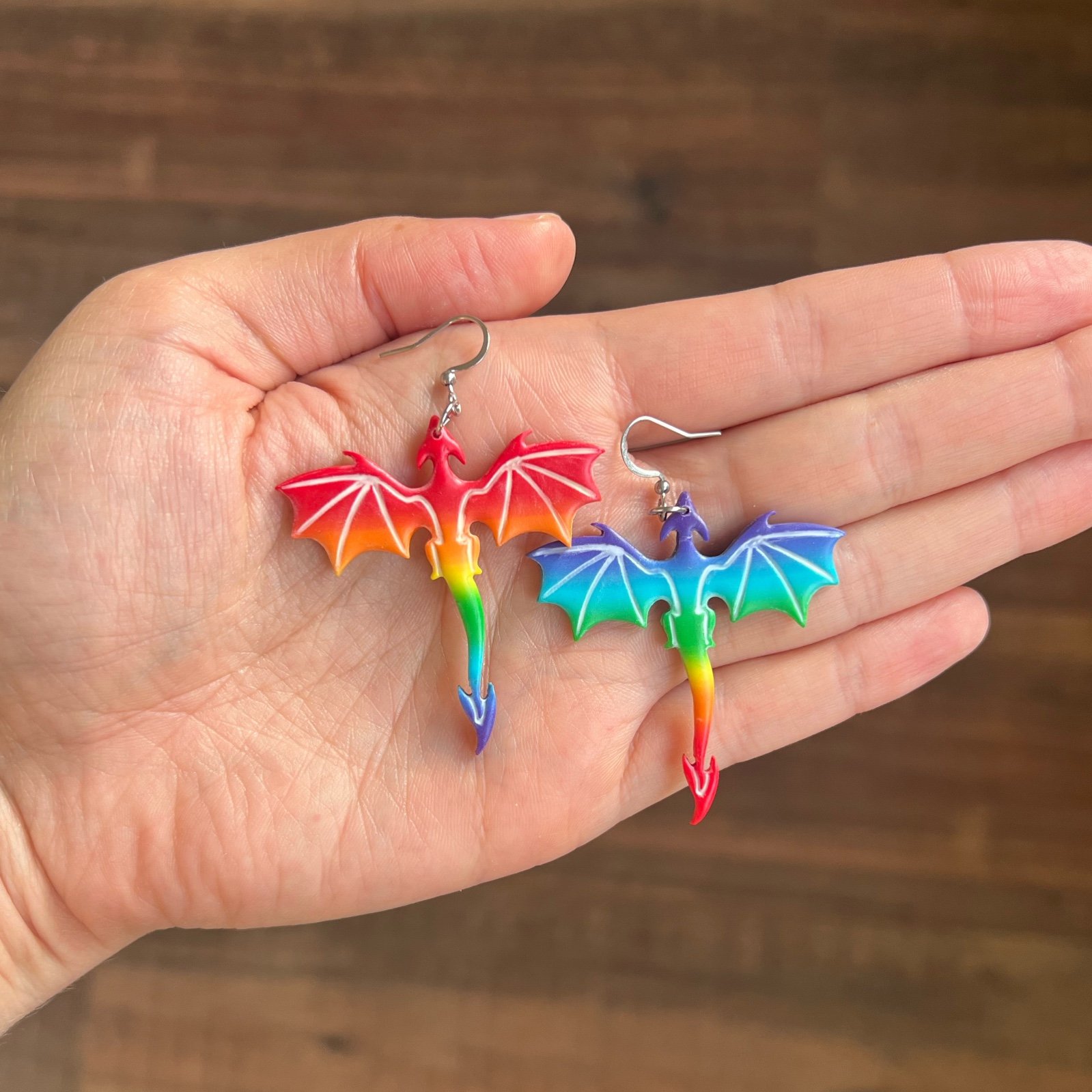 Regenboog draak oorbellen pride - 99071 Regenboog draak oorbellen pride