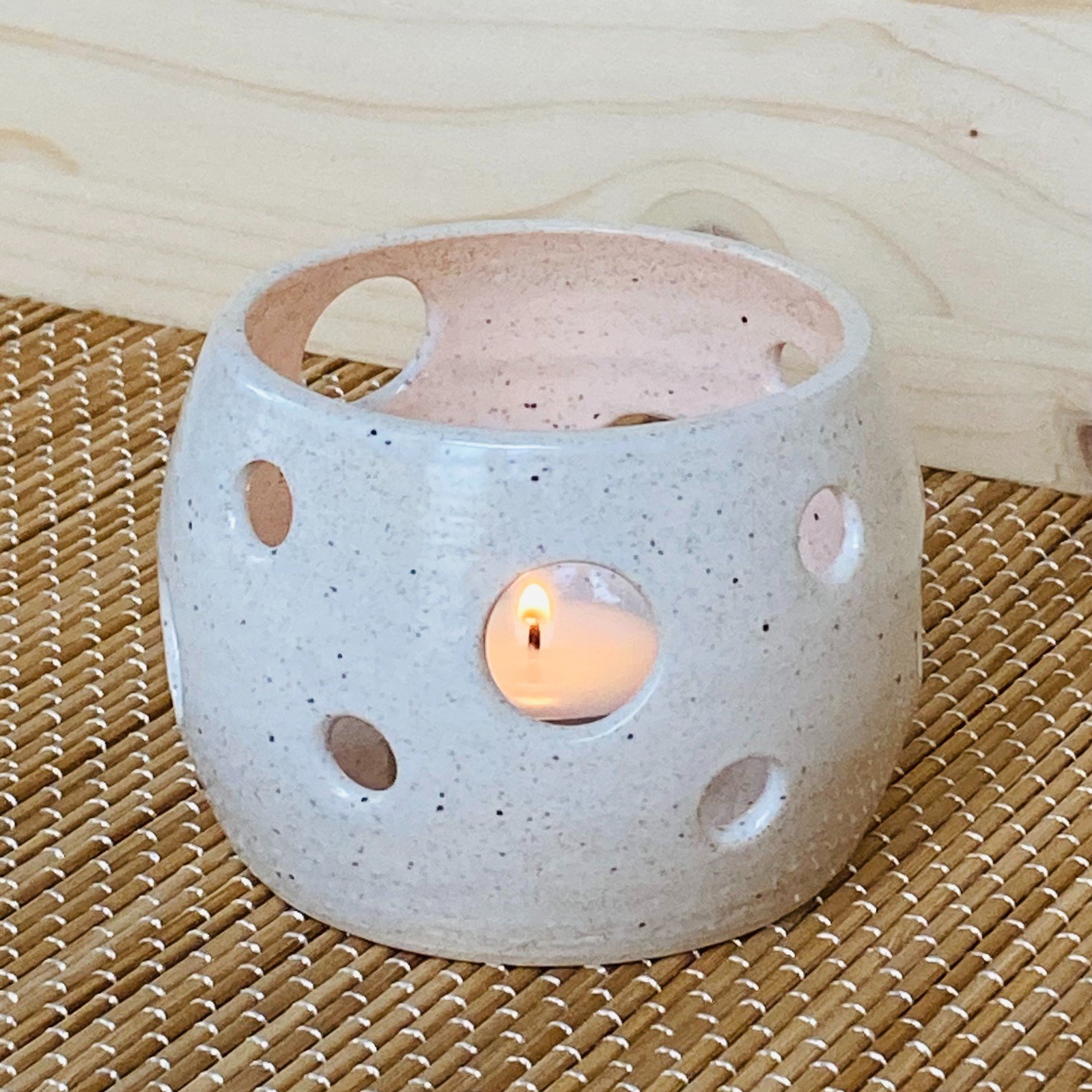 Kaarsenhouder voor waxinelichtje met speels gatenpatroon - 104505 Handgemaakt keramiek, kaarsenhouder voor waxinelichtje