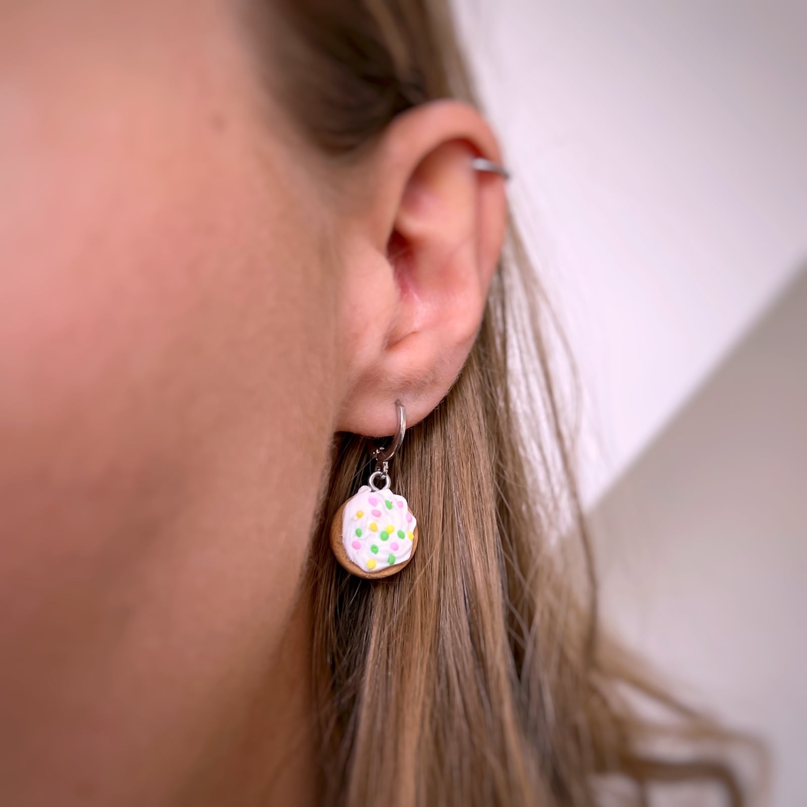 Pasen creme koekjes oorbellen