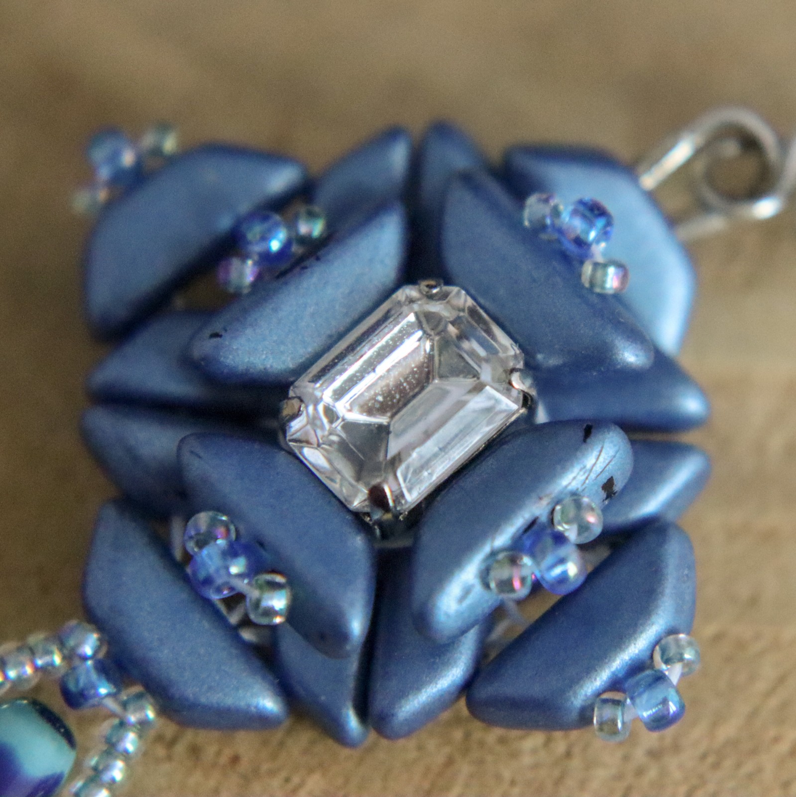 Parijse Elegantie & Art deco stijl, luxe handgeweven statement oorbel… - 133835 Parijse Elegantie & Art deco stijl, luxe handgeweven statement oorbellen