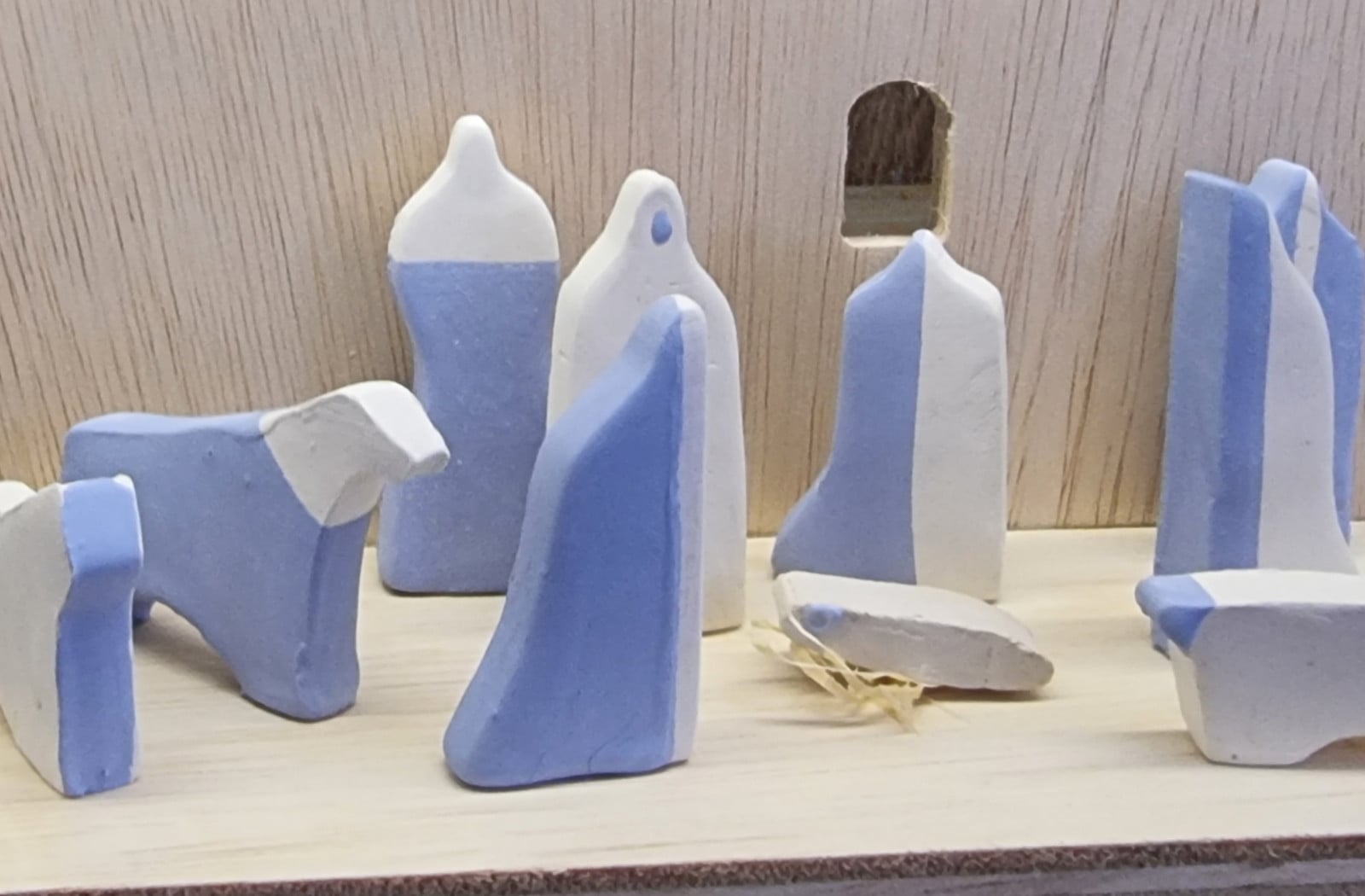 Design kerststal keramiek (standaard). Genummerd en gesigneerd in ovp… - 109040 Design kerststal keramiek (standaard). Genummerd en gesigneerd in ovp. Nicolaas Maathuis (NIC-O)