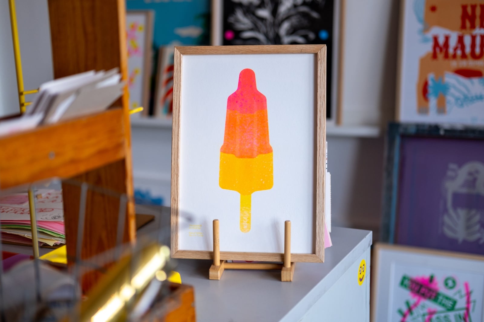 Raketje - A4 riso art print - 100525 Raket ijsje Risoprint geel