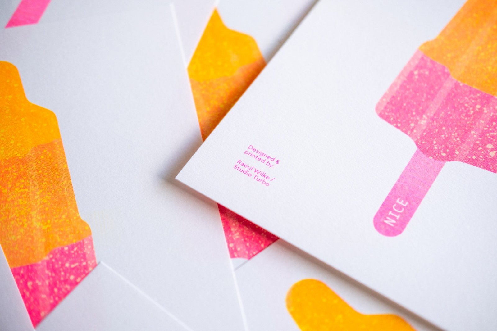 Raketje Riso Roze - 100603 Raket ijsje Risoprint neon roze