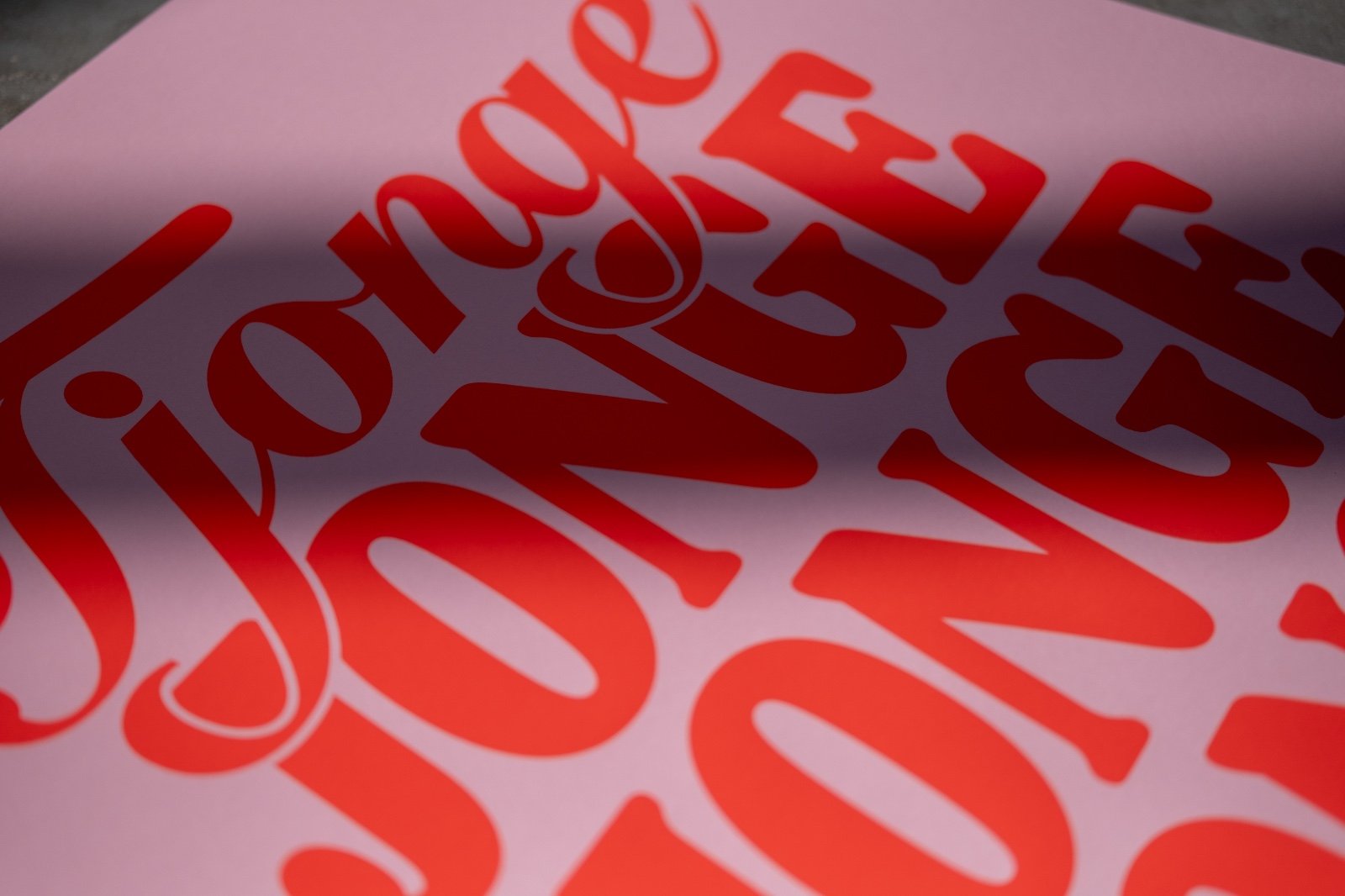 Tjonge Jonge Poster - 100661 Roze zeefdruk poster met quote - Tjonge Jonge Jonge