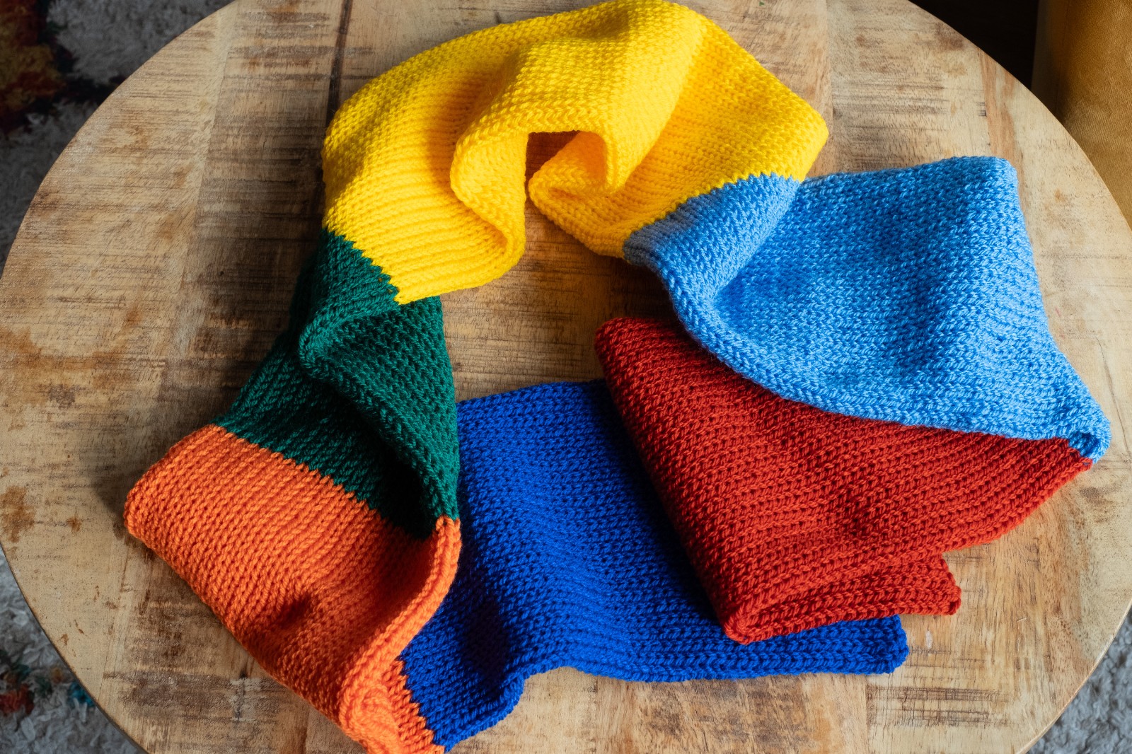 Zachte kleurrijke sjaal – multicolor Sjaal – uniek ontwerp