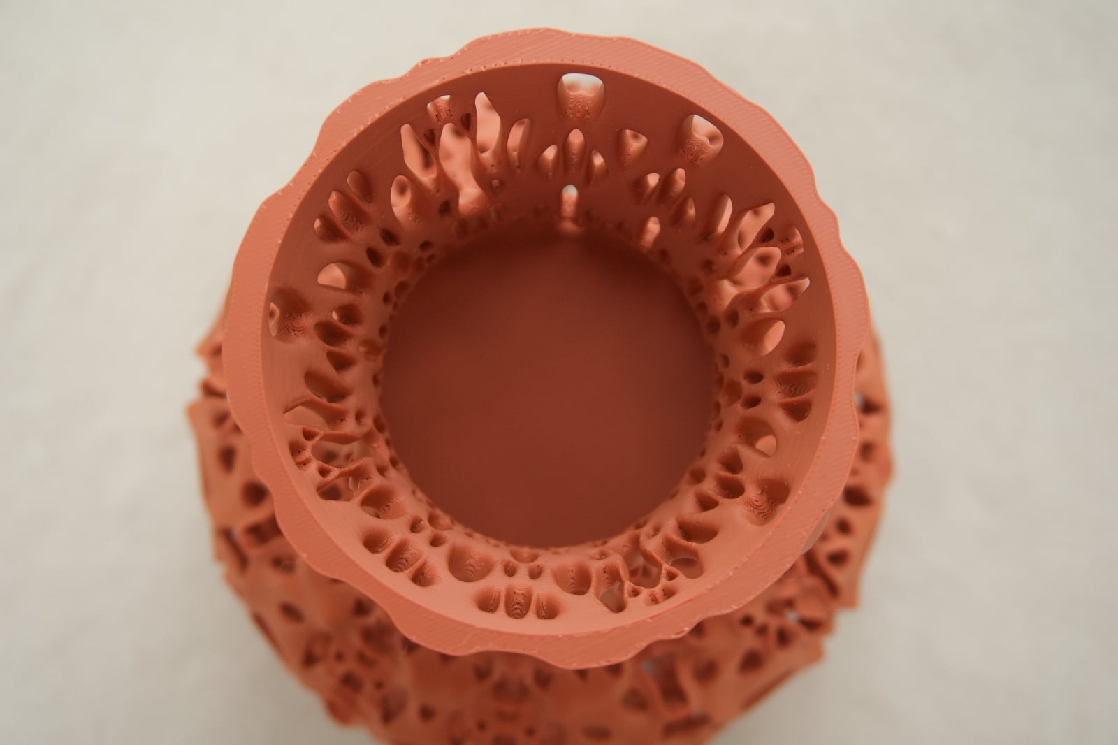 3D Vaas bruin/ naturel met bijzonder patroon